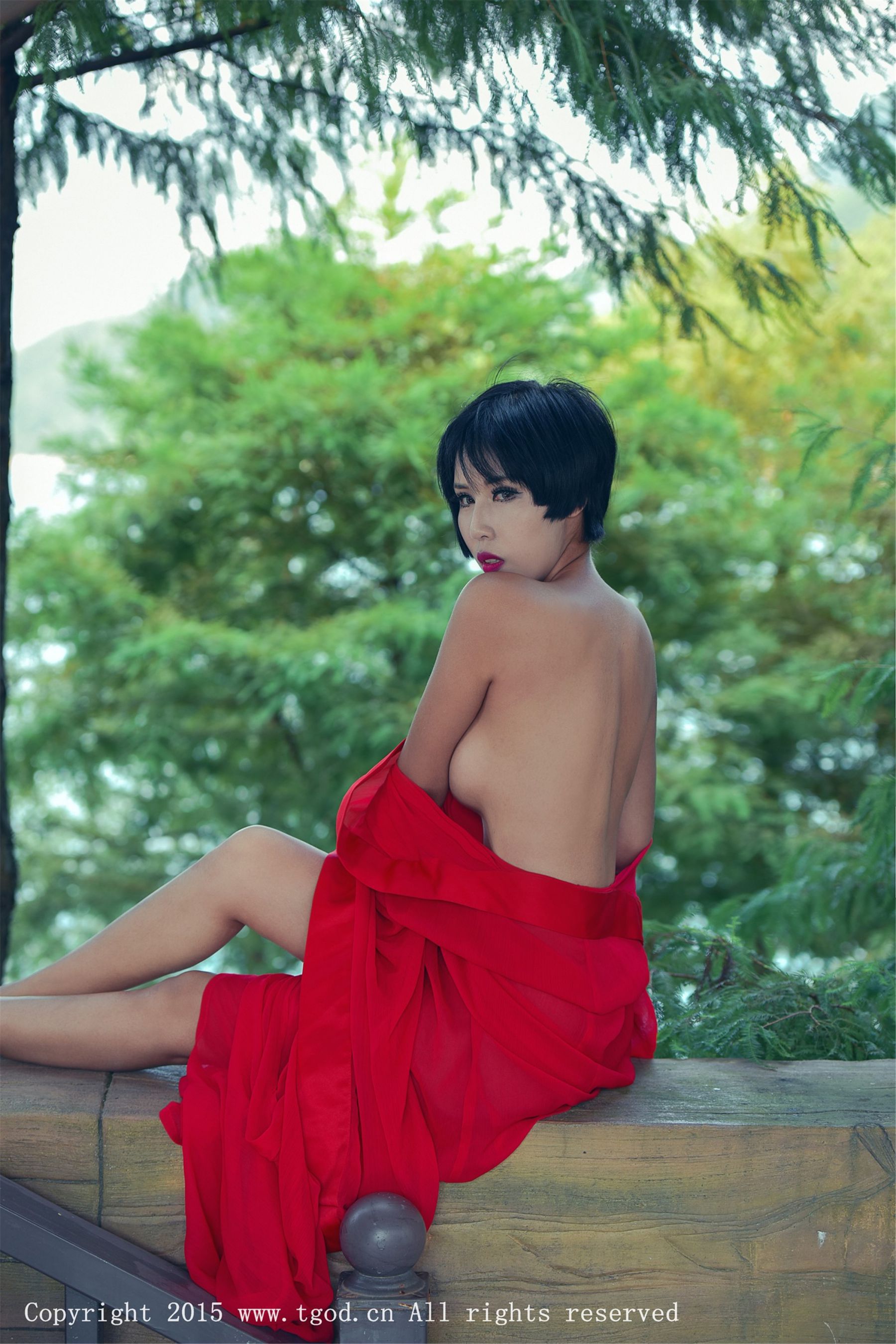 娜依灵儿《云曼旅拍》清新系列 [TGOD推女神] 写真集