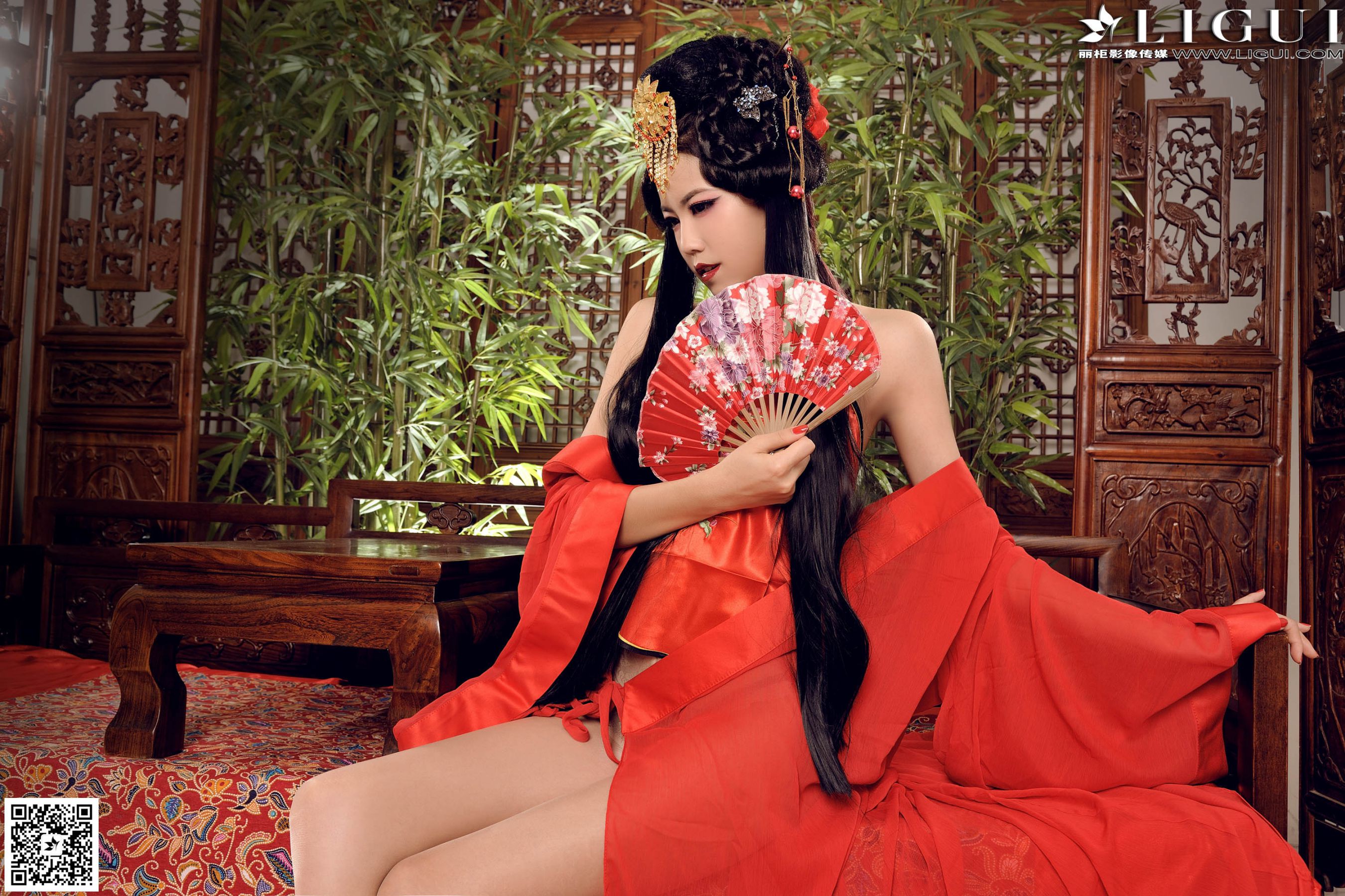 Model 可馨《极品古装美女丝足》上下全集 [丽柜LiGui] 美腿玉足写真图片
