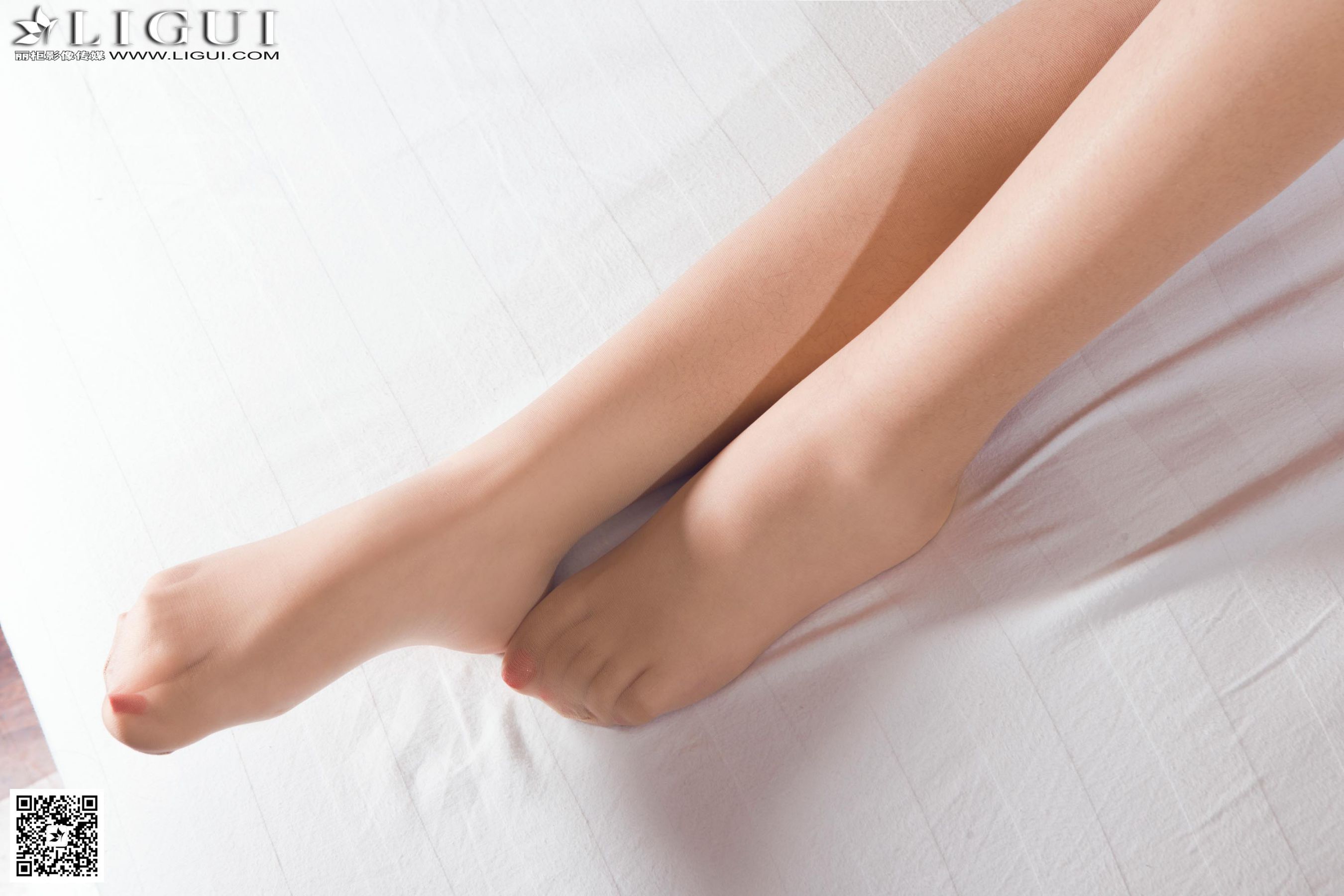 Model 小可《蕾丝睡衣美人》上下全集 [丽柜LiGui] 美腿玉足写真图片
