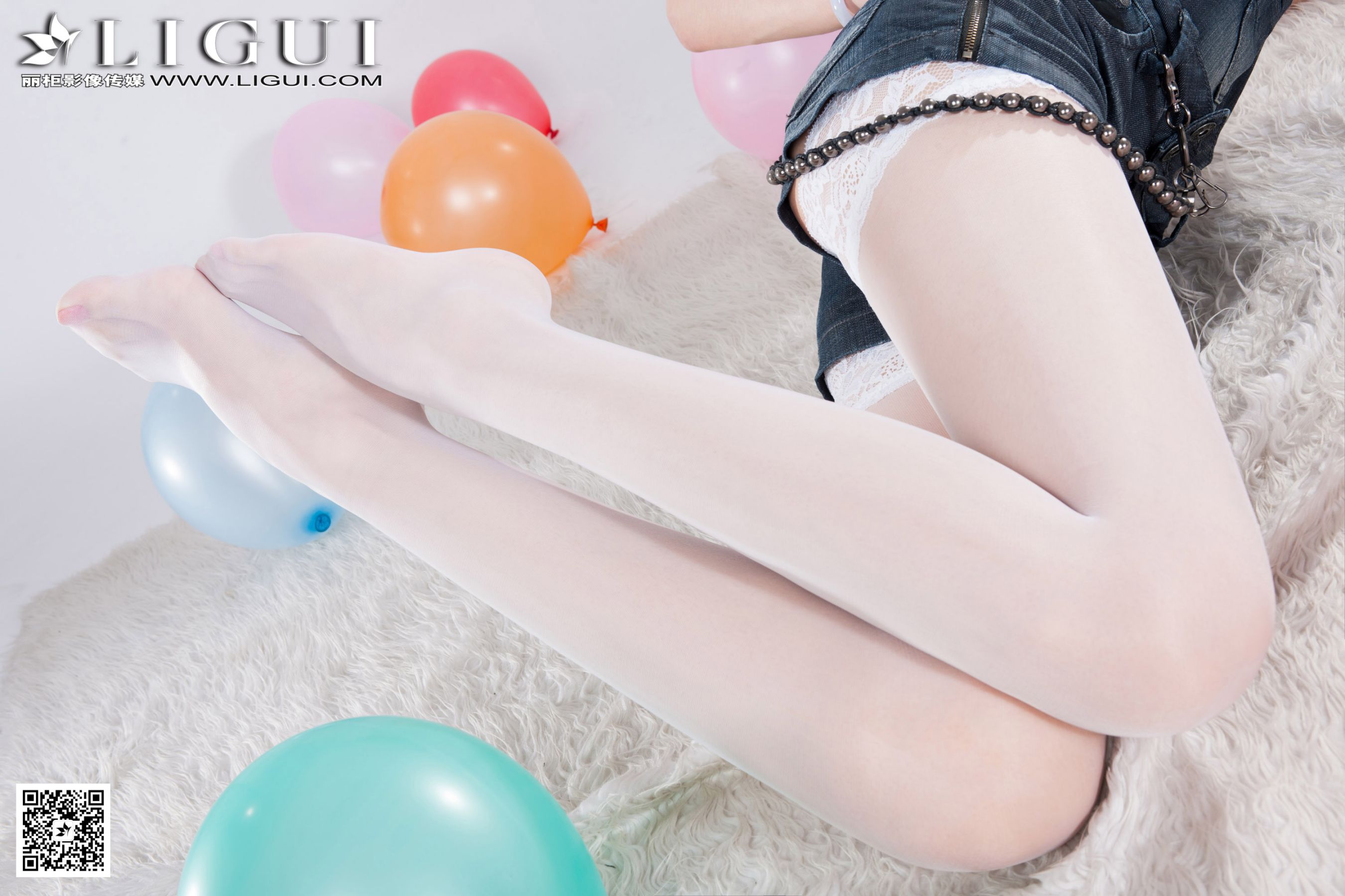 Model 乐乐《可爱吊带牛仔+白丝高跟》上中下全集 [丽柜LiGui] 美腿玉足写真图片