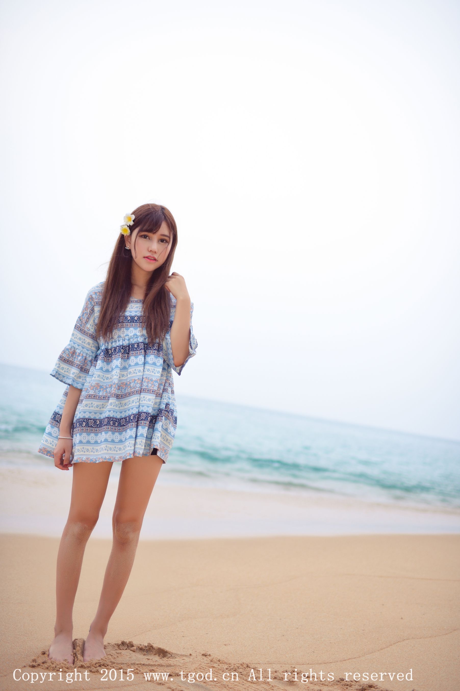 Milk楚楚《普吉岛旅拍》短裙、比基尼系列 [TGOD推女神] 写真集