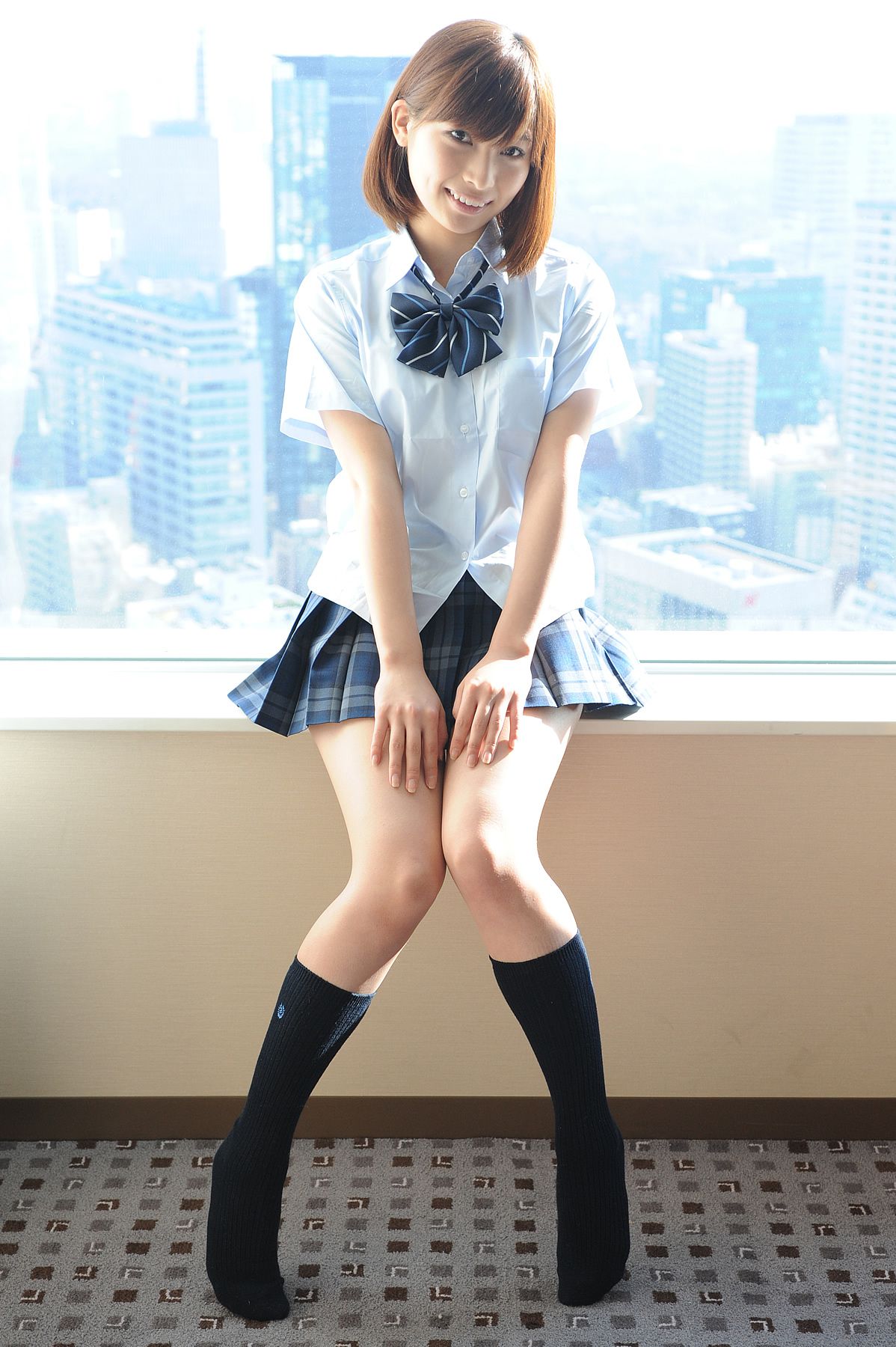 岬はる香《校服少女诱惑》 [BWH] BWH0186