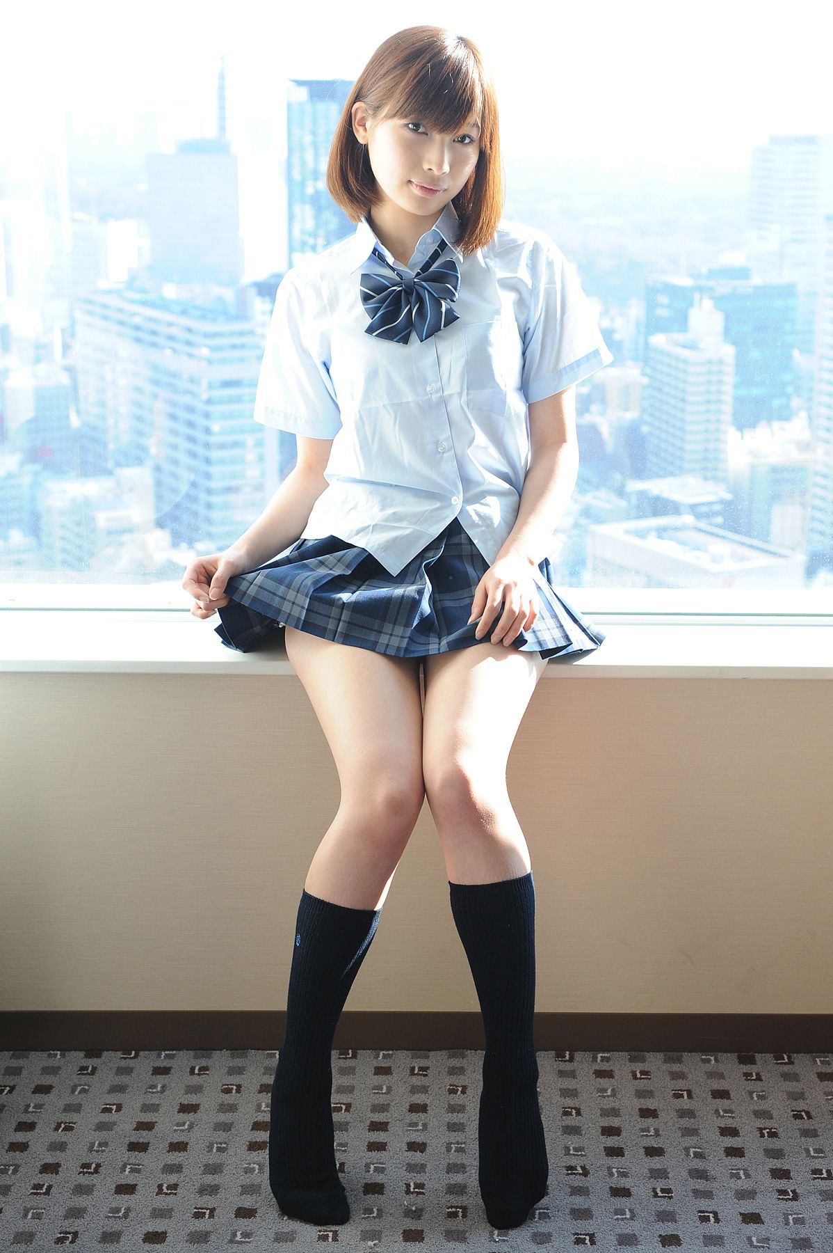 岬はる香《校服少女诱惑》 [BWH] BWH0186