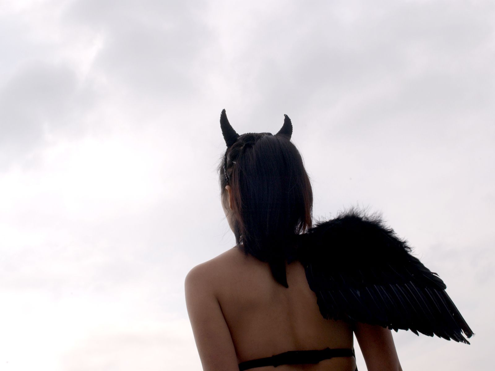 神乐坂惠/神楽坂恵 《黒の天使》 [For-side]