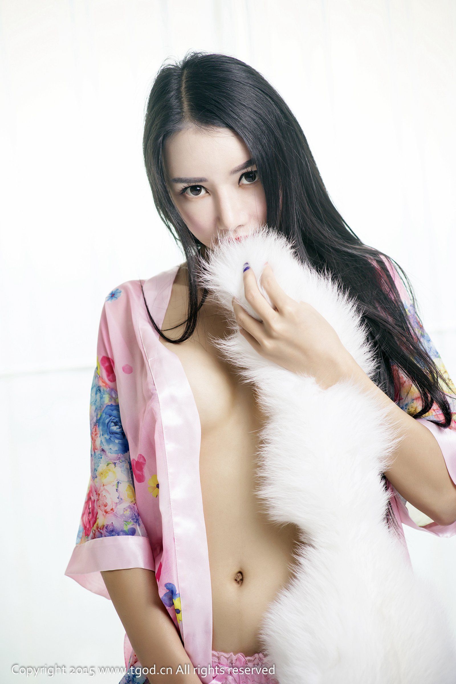 婕西儿《甜美性感 大波来袭》第一辑 [TGOD推女神] 写真集