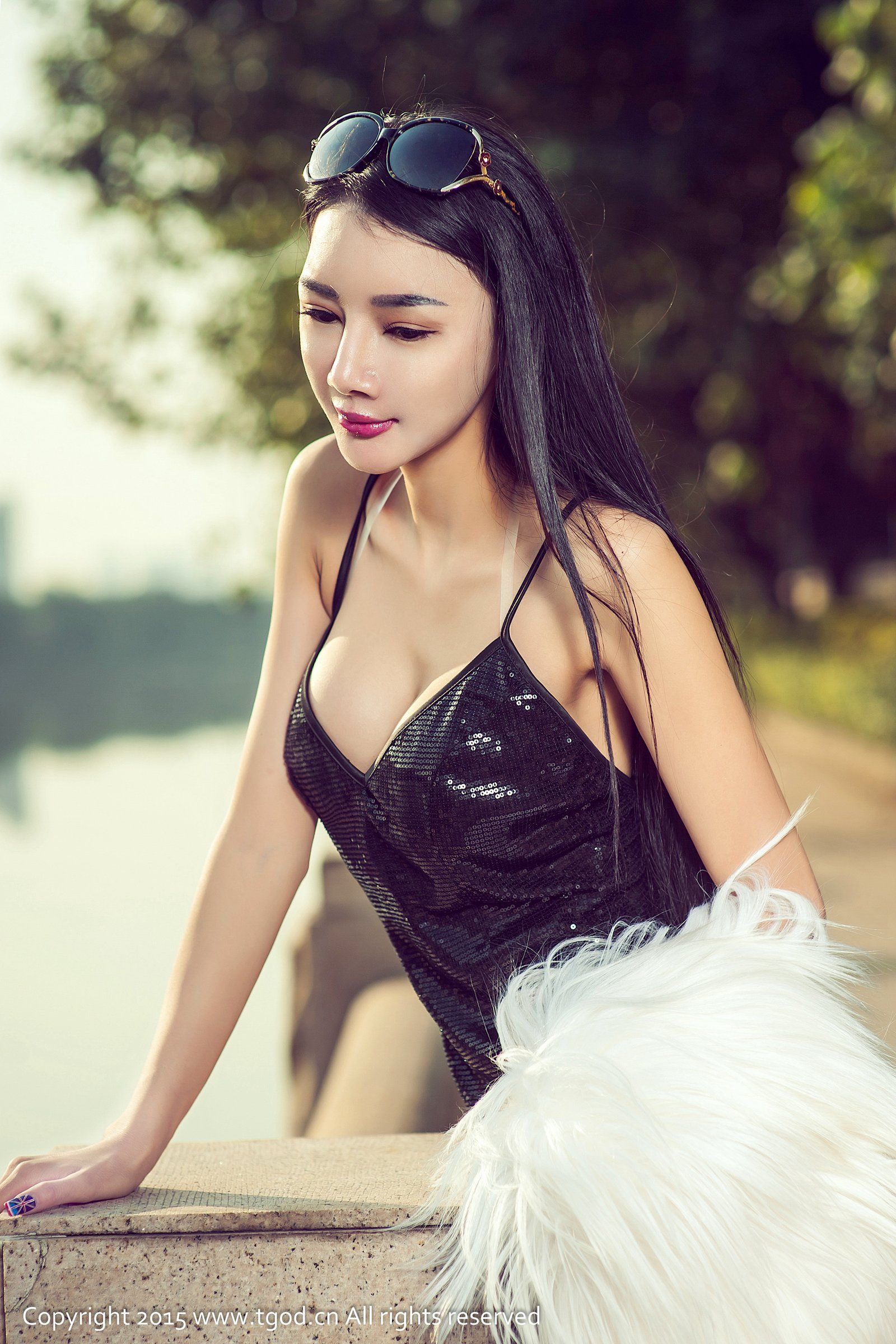 婕西儿《甜美性感 大波来袭》第一辑 [TGOD推女神] 写真集