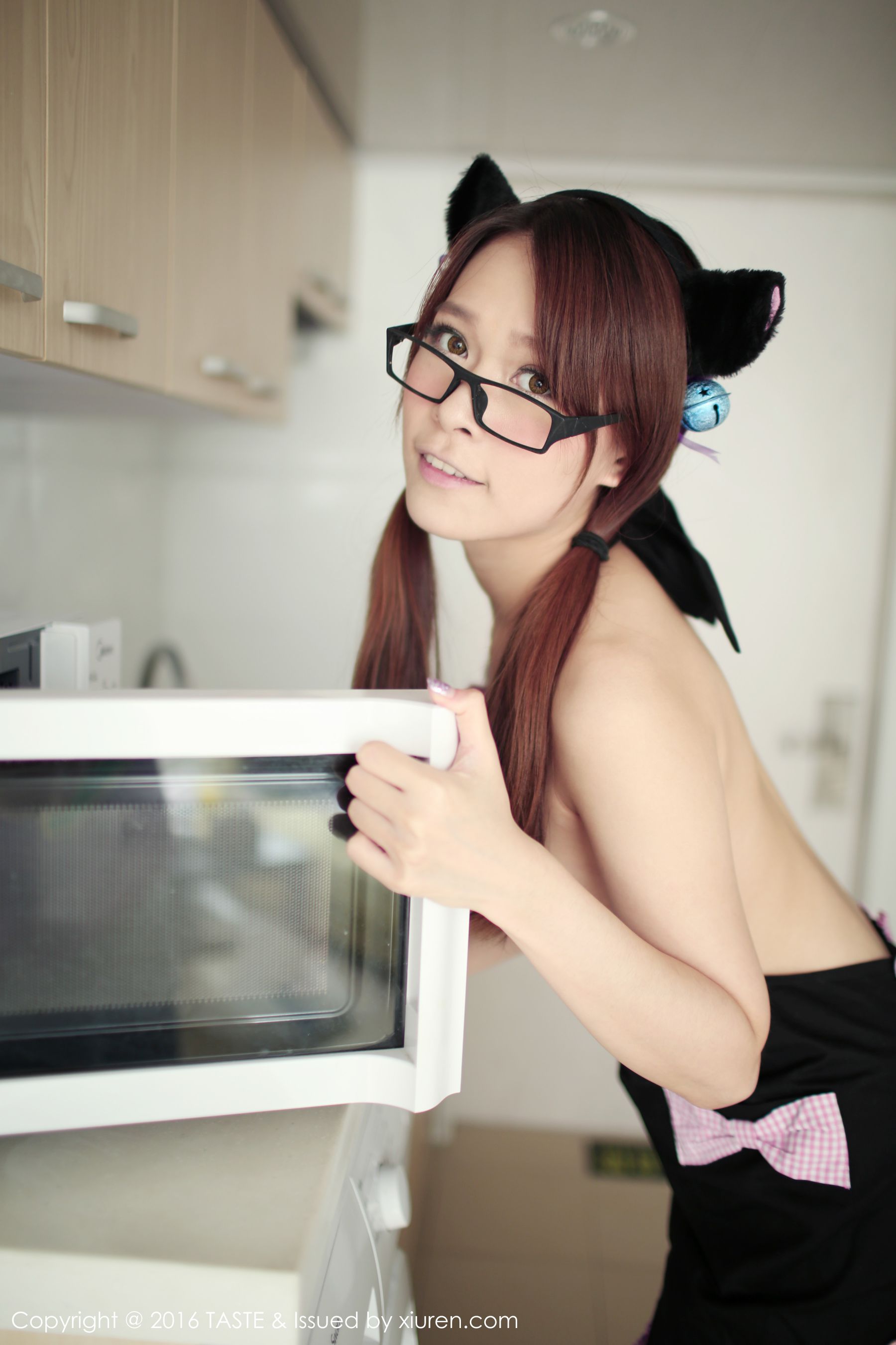 Carol酱 - 猫耳妹子厨房秀+死库水系列 [TASTE顽味生活] Vol.005 写真集