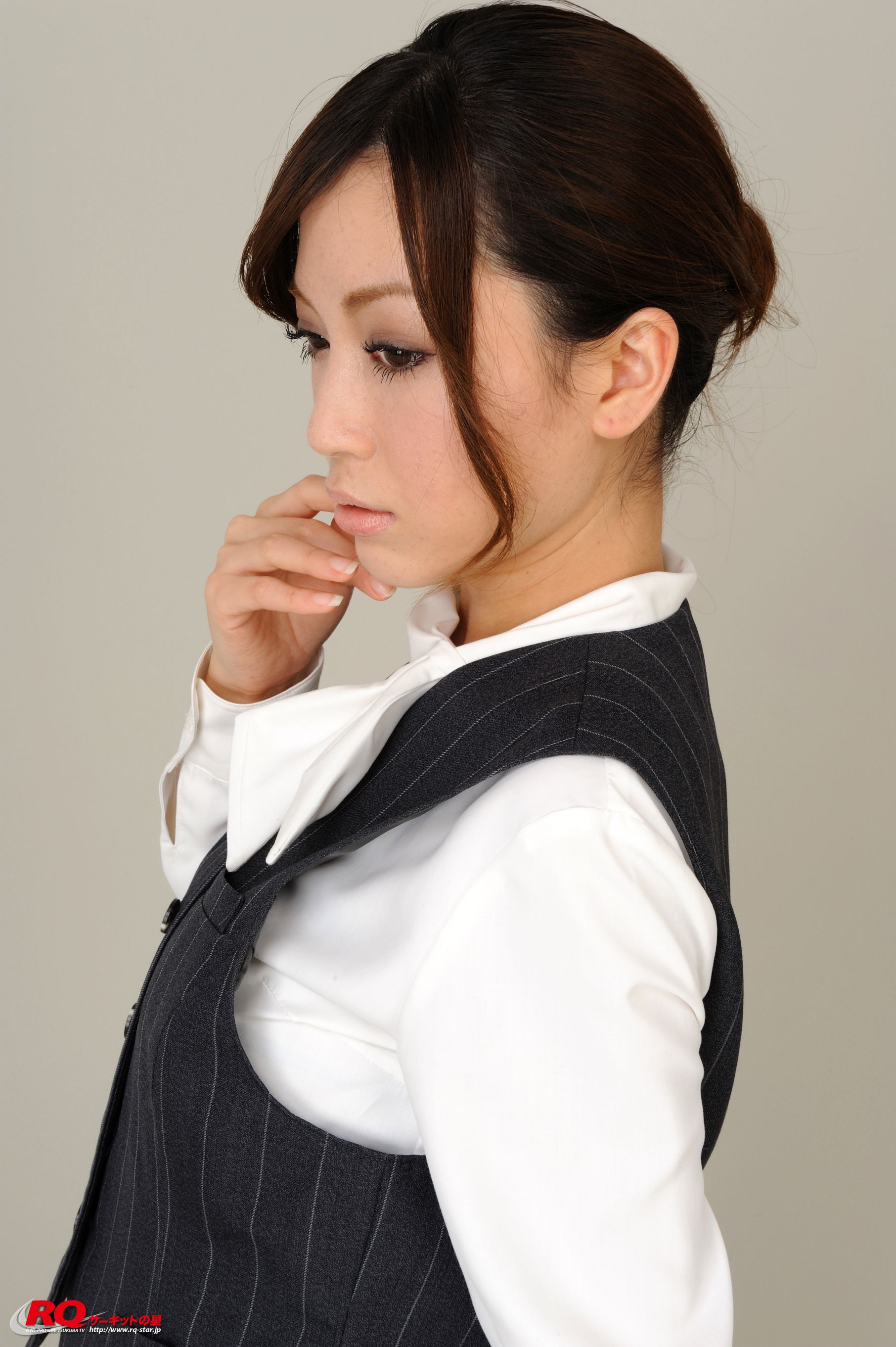 [RQ-STAR] NO.00117 Mayu Ohya 大矢真夕 Office Lady 写真集