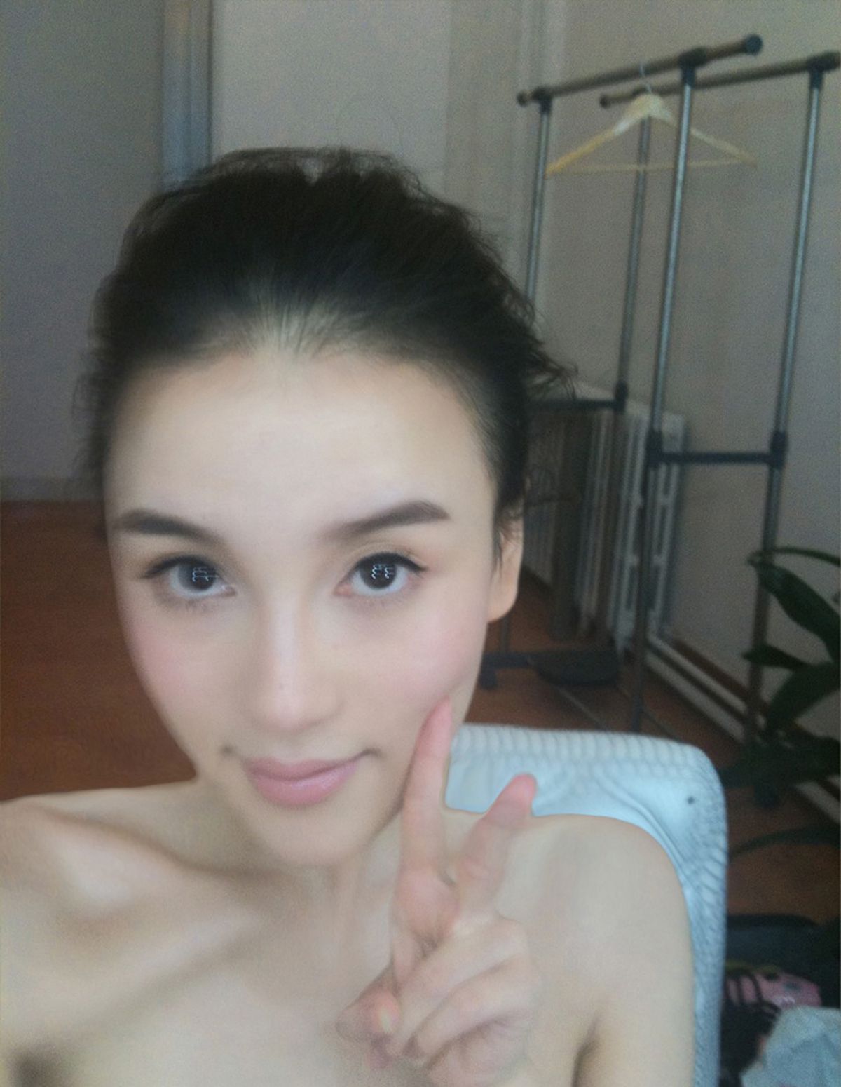 混血美女模特石一伊 棚拍图片