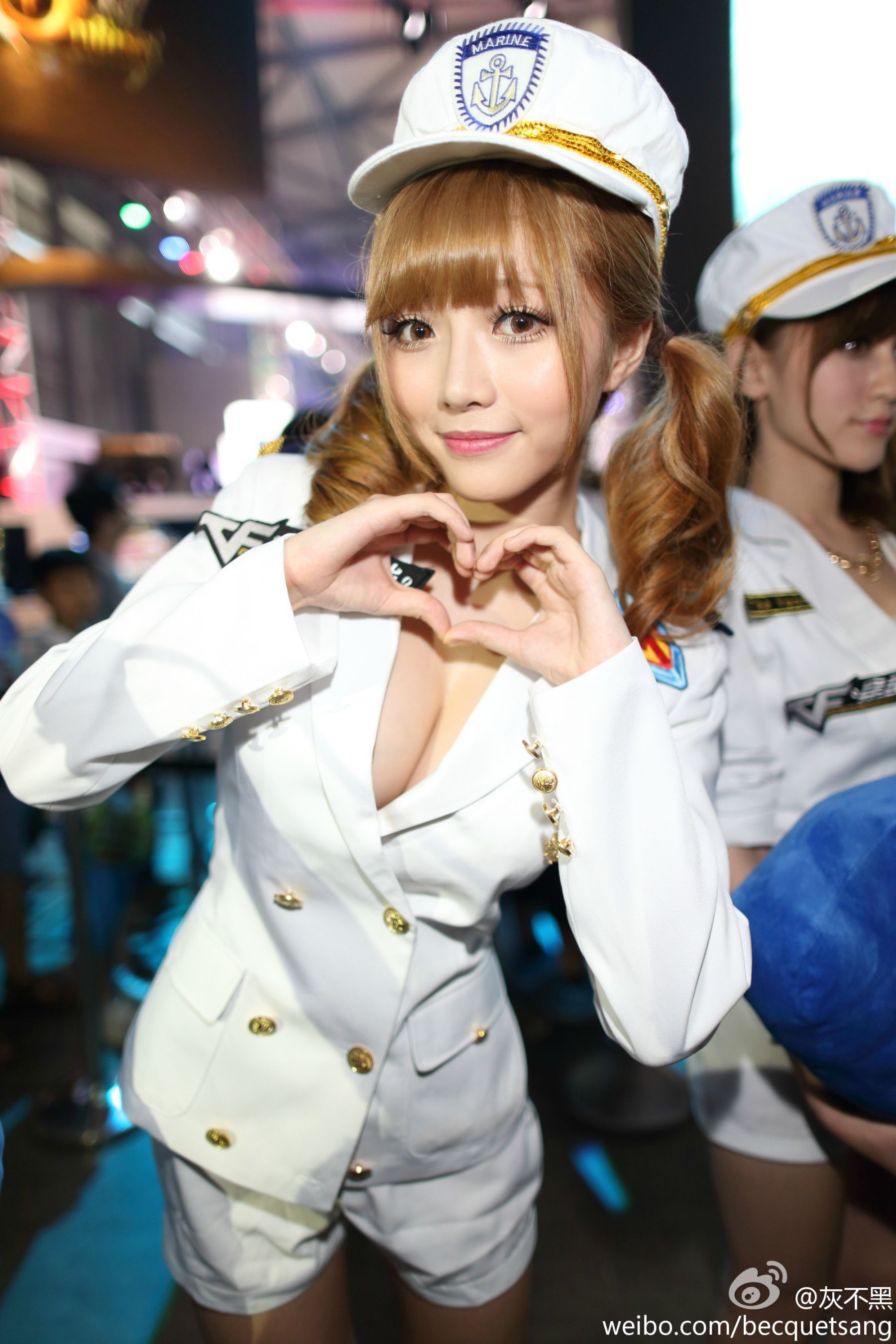 孙亦文Misa - 海军装ShowGirl图片合辑