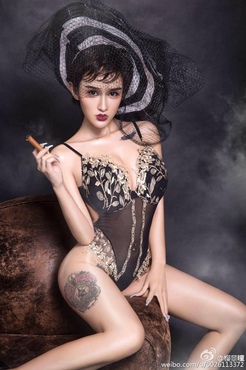 欣杨Kitty - 2017年微博私密美图合辑[超高清版]