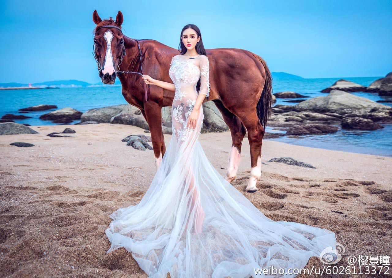 欣杨Kitty - 2017年微博私密美图合辑[超高清版]