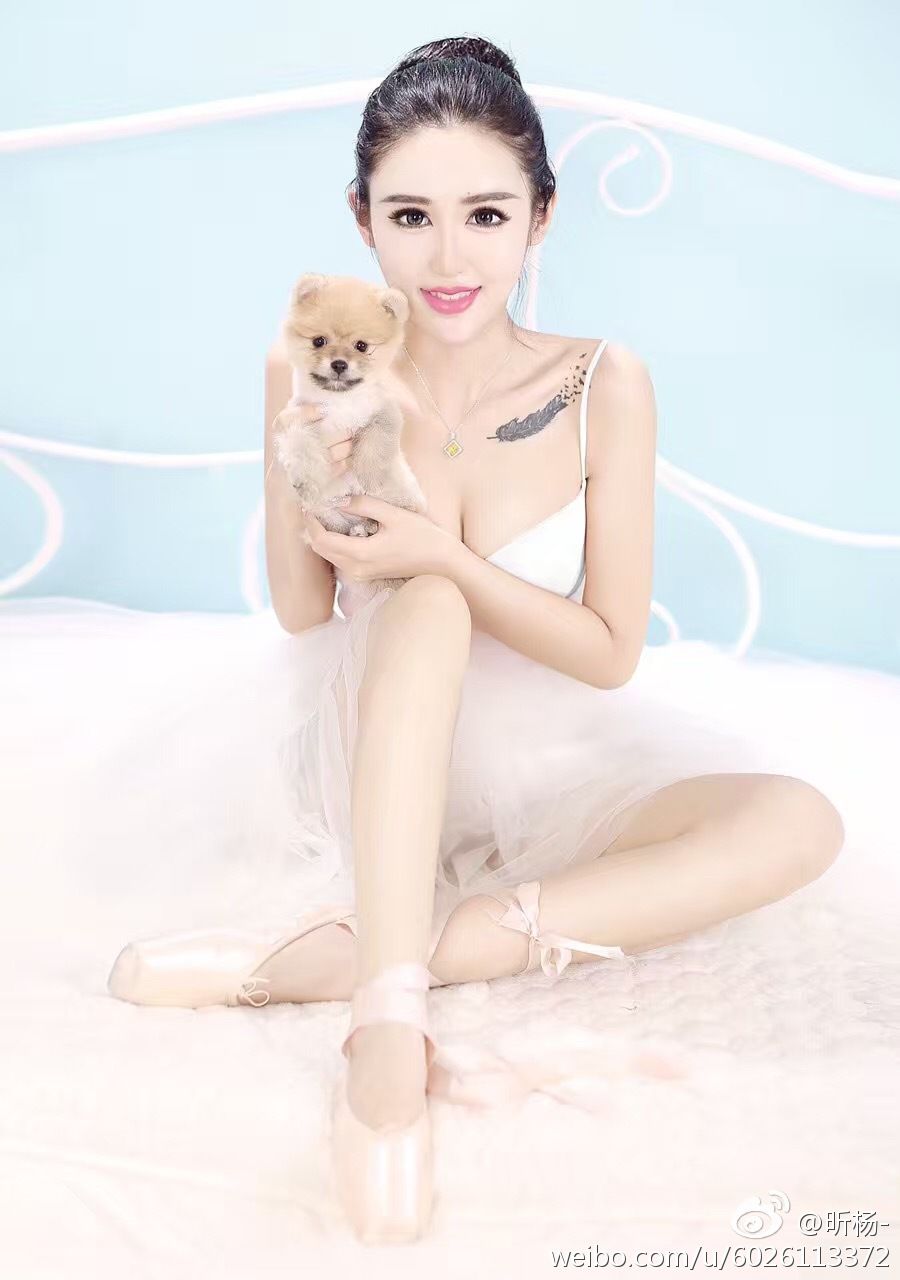 欣杨Kitty - 2017年微博私密美图合辑[超高清版]