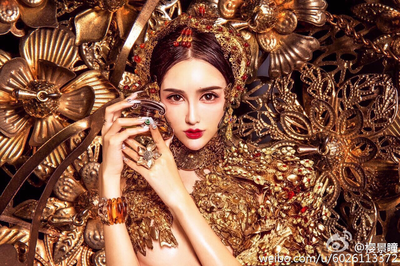 欣杨Kitty - 2017年微博私密美图合辑[超高清版]