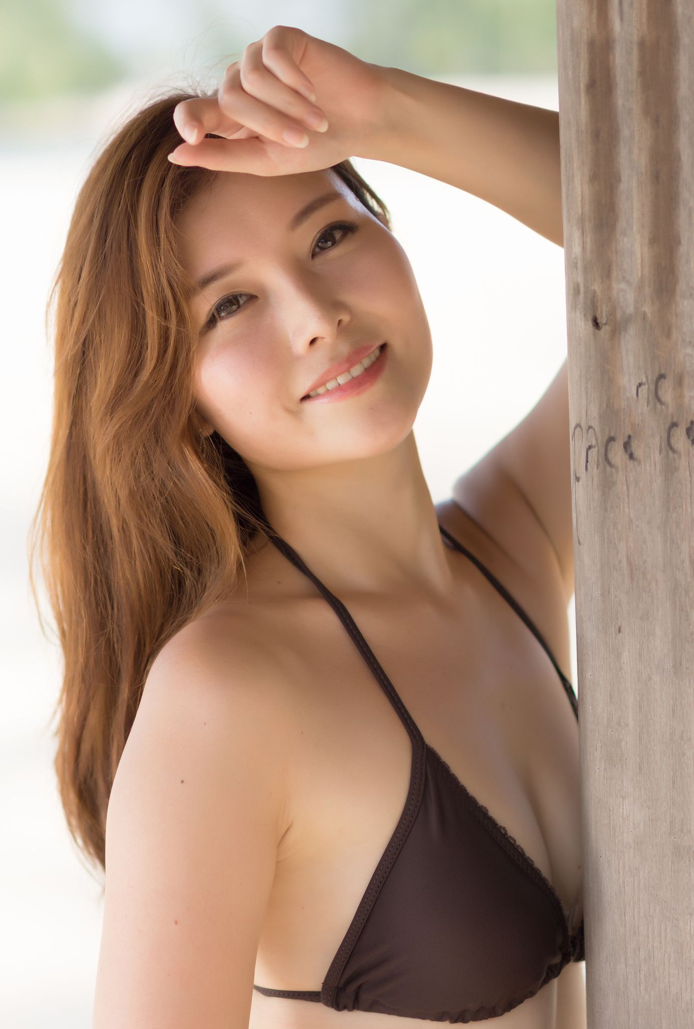 韩国轻熟女模特 Ellie Jung 比基尼