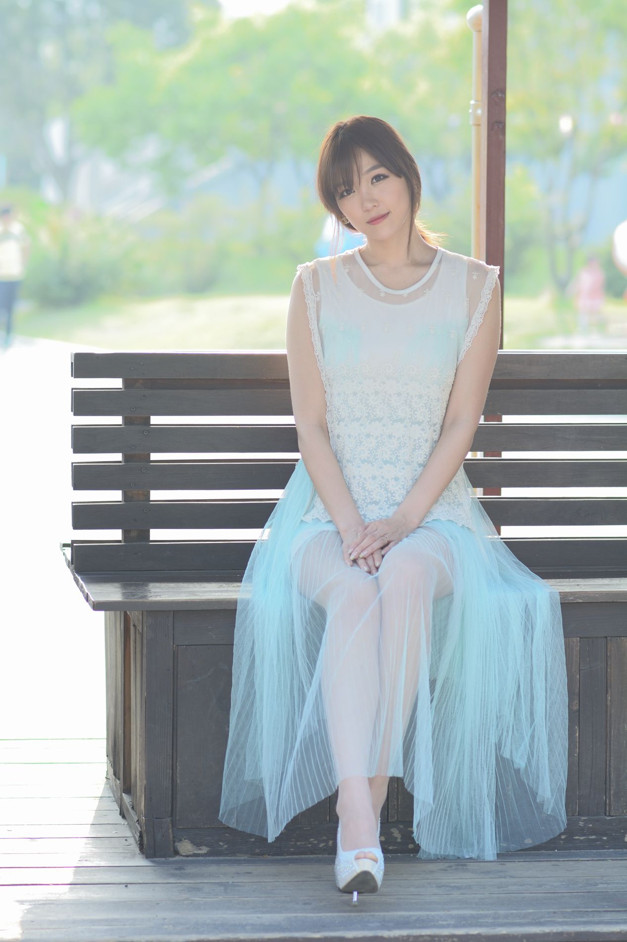 韩国女神李二慧《外拍唯美长裙系列》