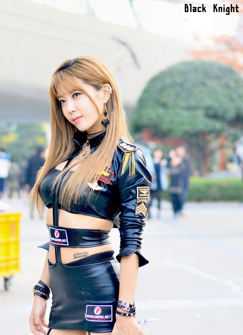 韩国Show GIRL美女许允美《游戏展》场外篇 图片合辑