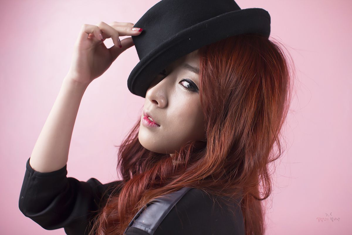 韩国美女模特敏儿棚拍写真合集
