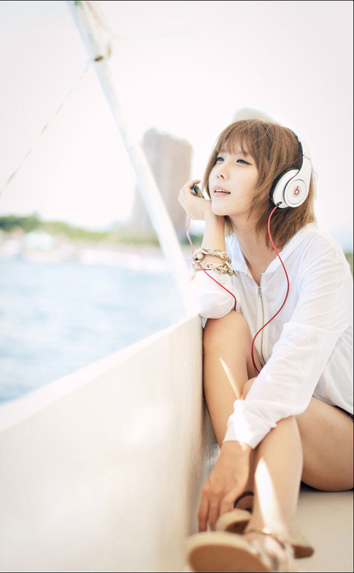 许允美(???)《清新耳机少女》