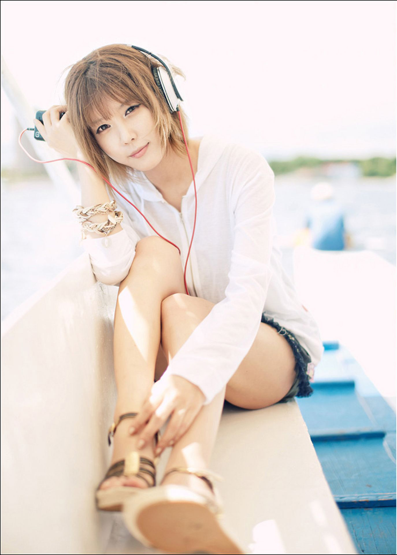 许允美(???)《清新耳机少女》