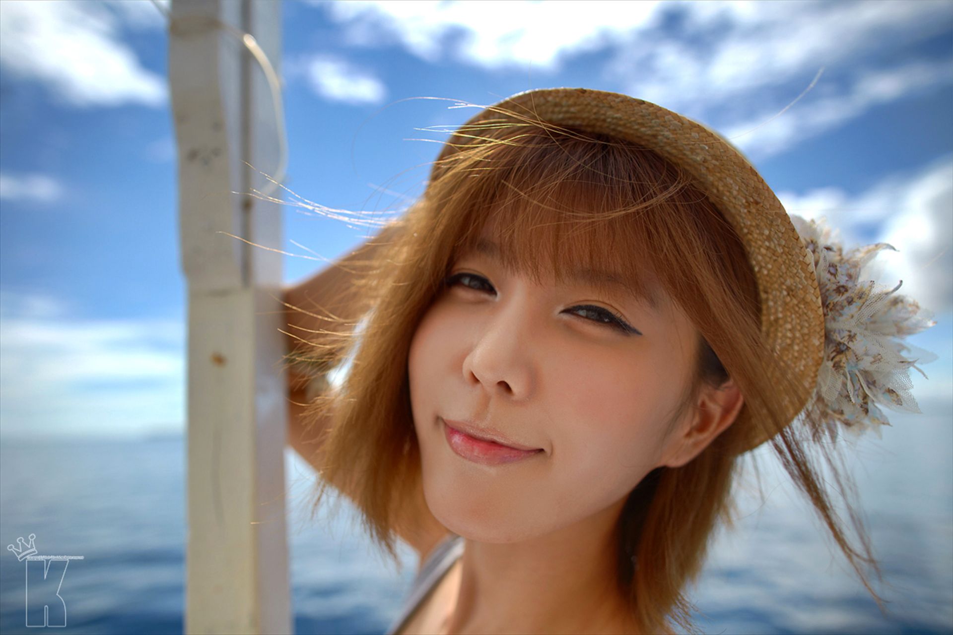 许允美(???)《清新耳机少女》