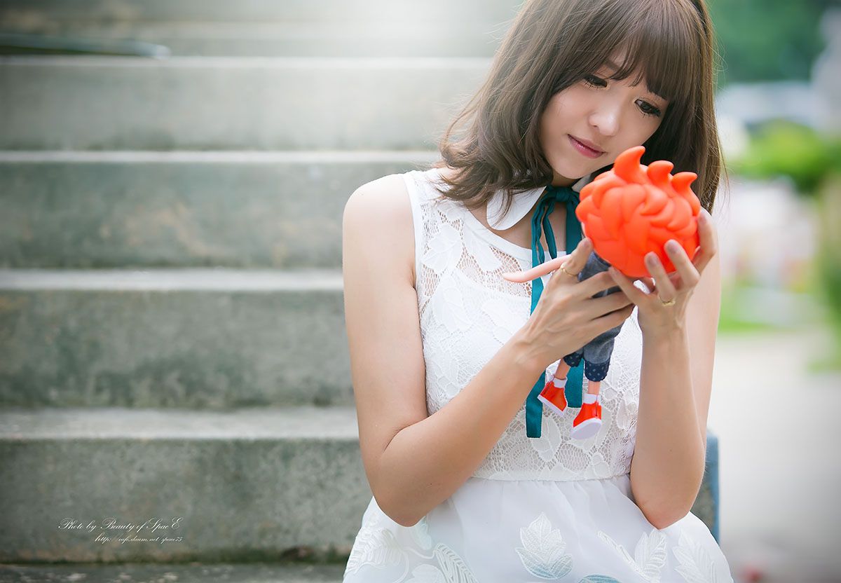 极品女神李恩慧/???《街拍蕾丝连衣裙》