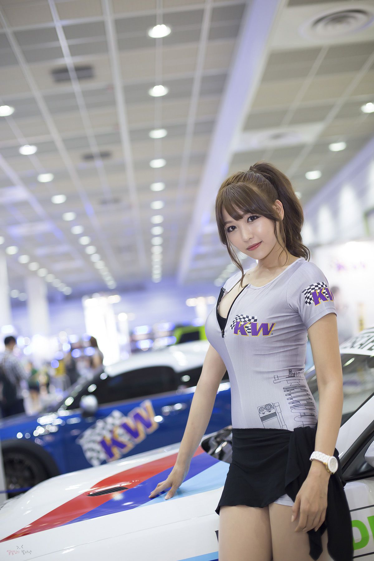 车模李恩慧《赛车展图片合集》高清套图
