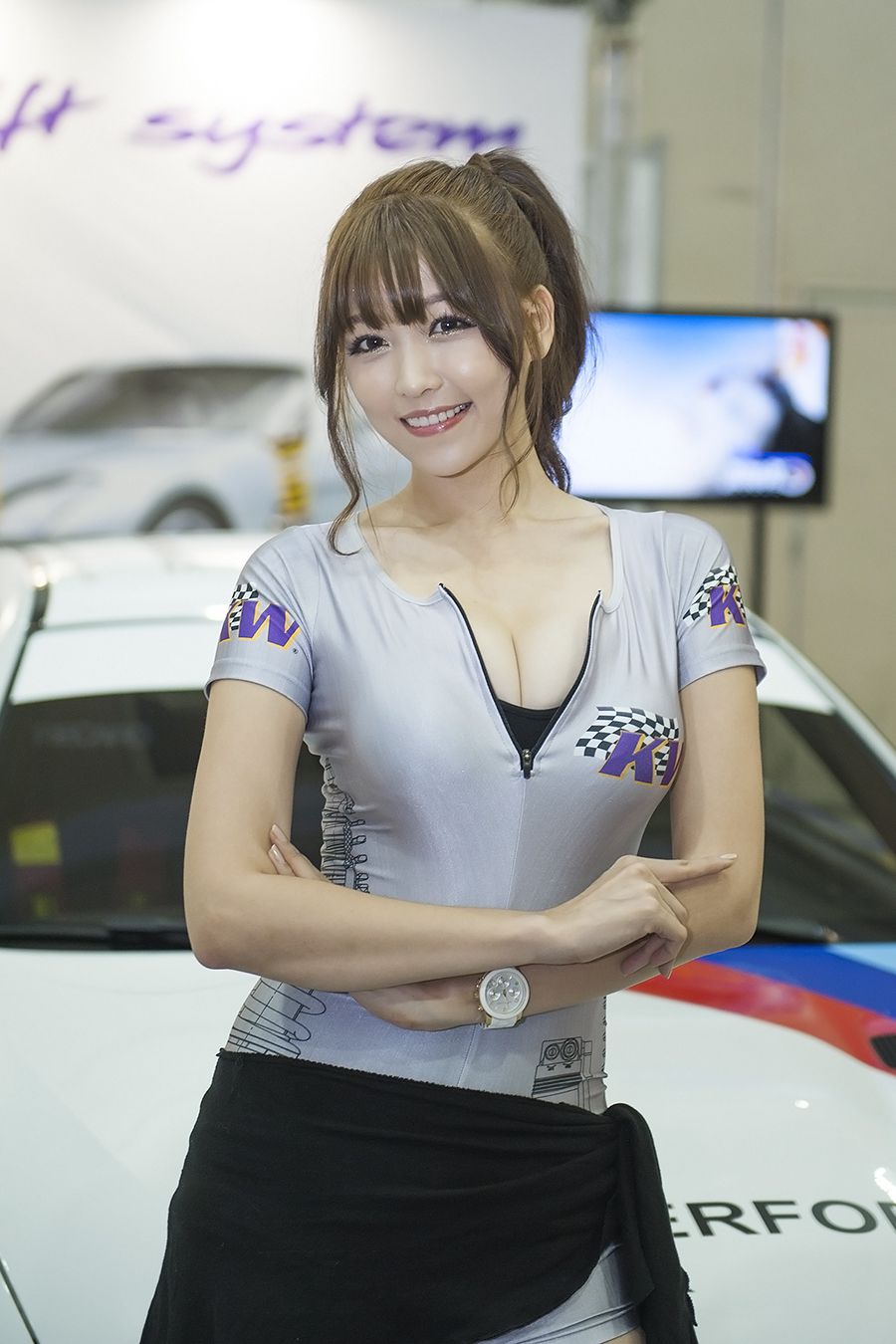 车模李恩慧《赛车展图片合集》高清套图