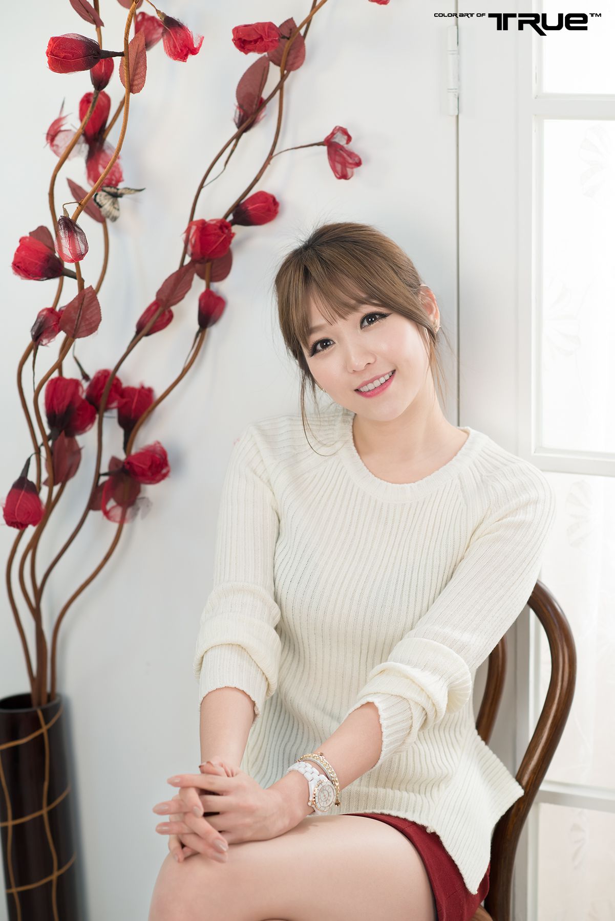 李仁慧(李恩慧)《办公室里的优雅气质女神》写真合集
