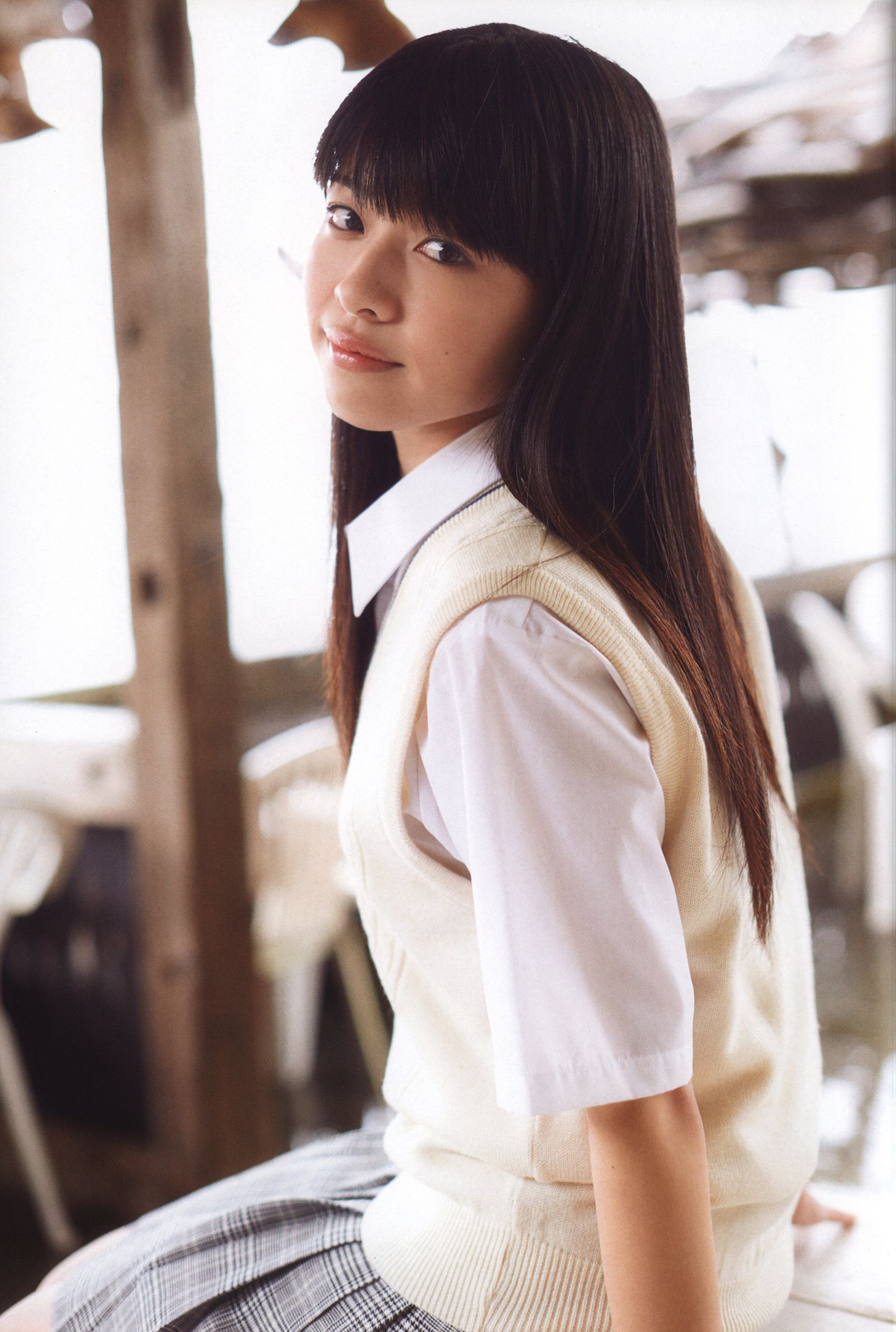 日本美少女组合Juice=Juice《OFFICIAL PHOTO BOOK》