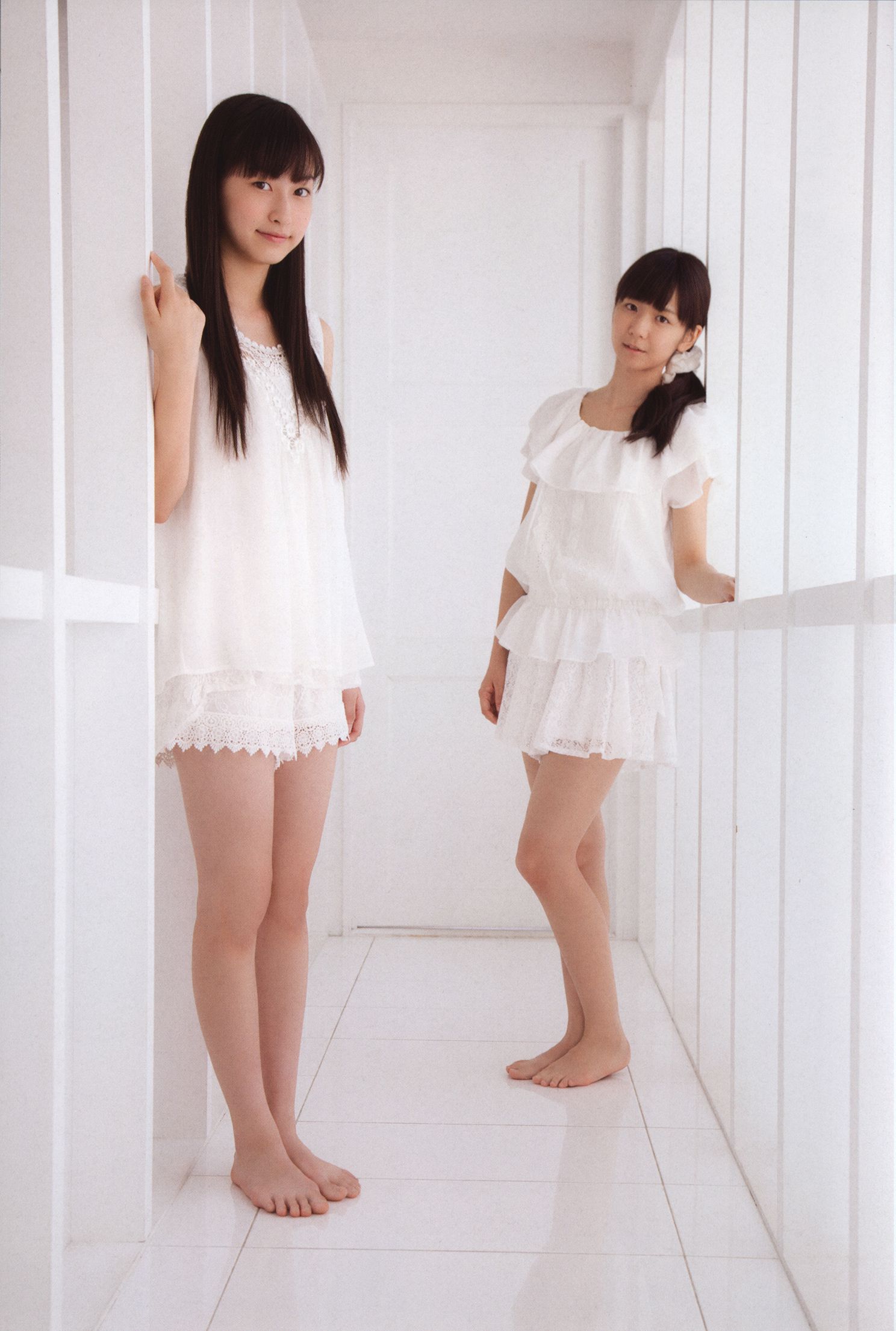 日本美少女组合Juice=Juice《OFFICIAL PHOTO BOOK》