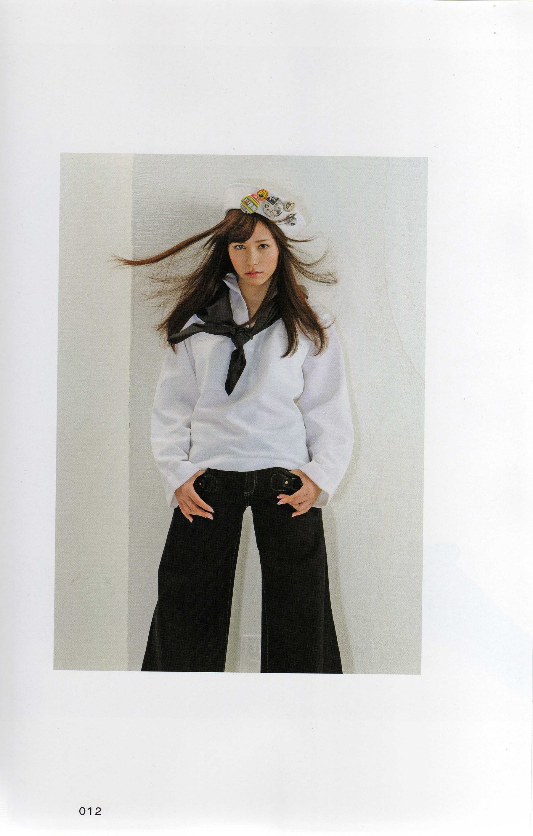 日本AKB48女子组合《2013 Fashion Book内衣秀》