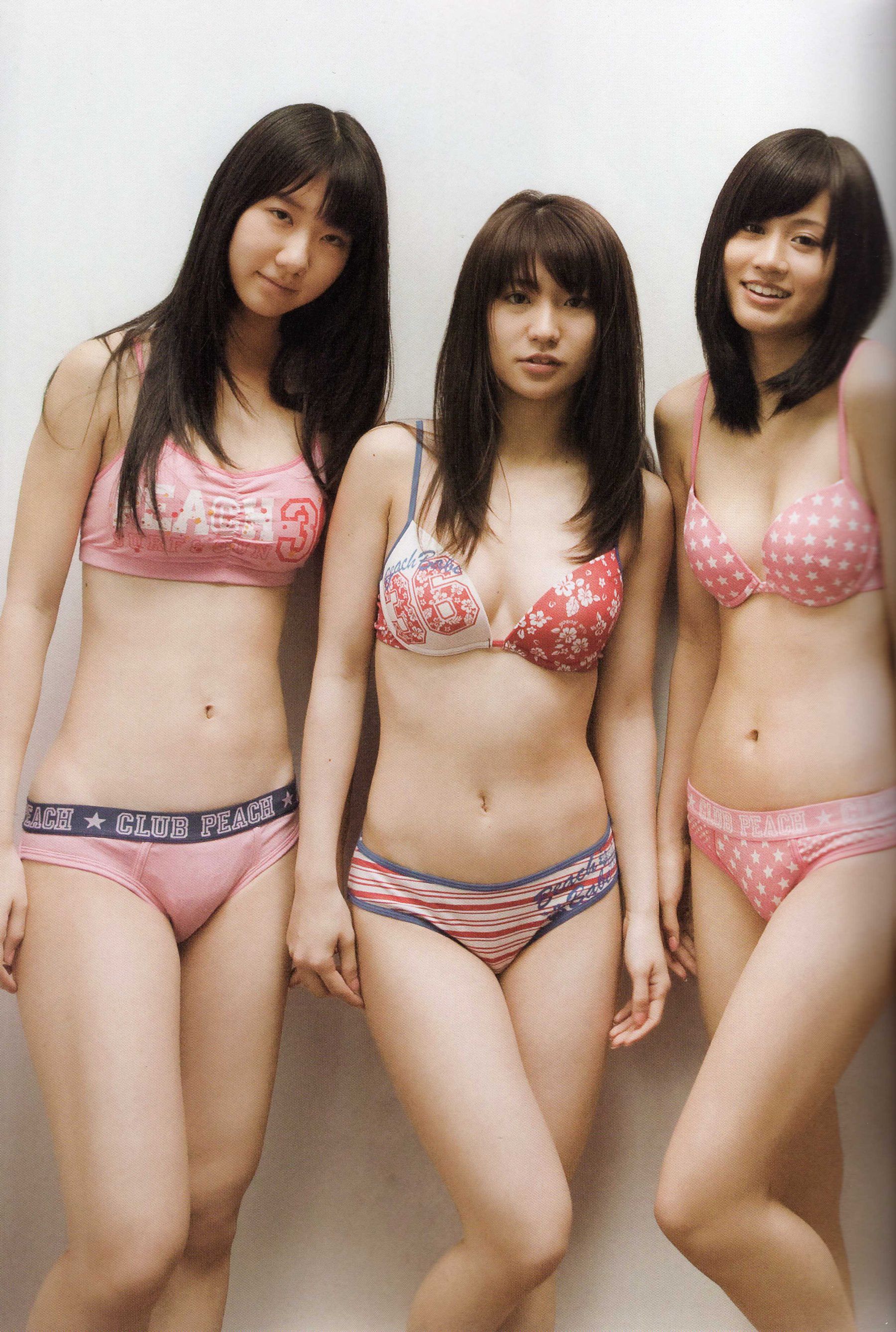 日本AKB48女子组合《2013 Fashion Book内衣秀》