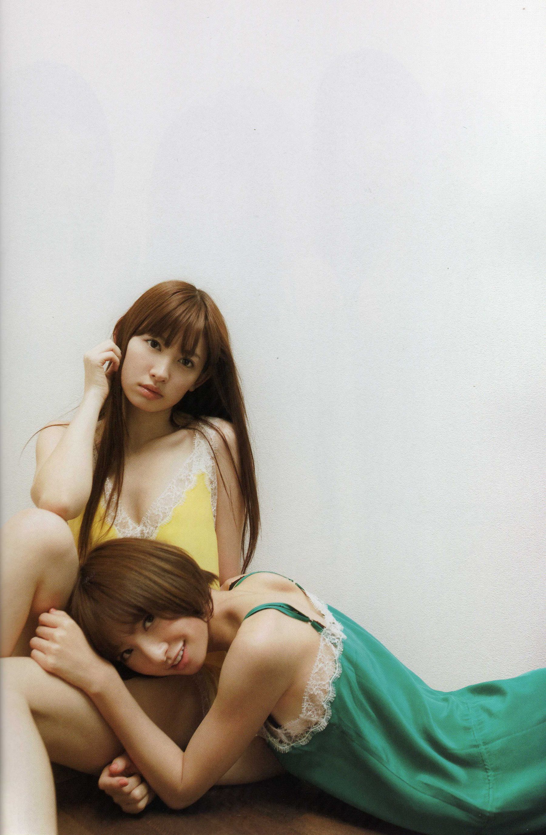 日本AKB48女子组合《2013 Fashion Book内衣秀》