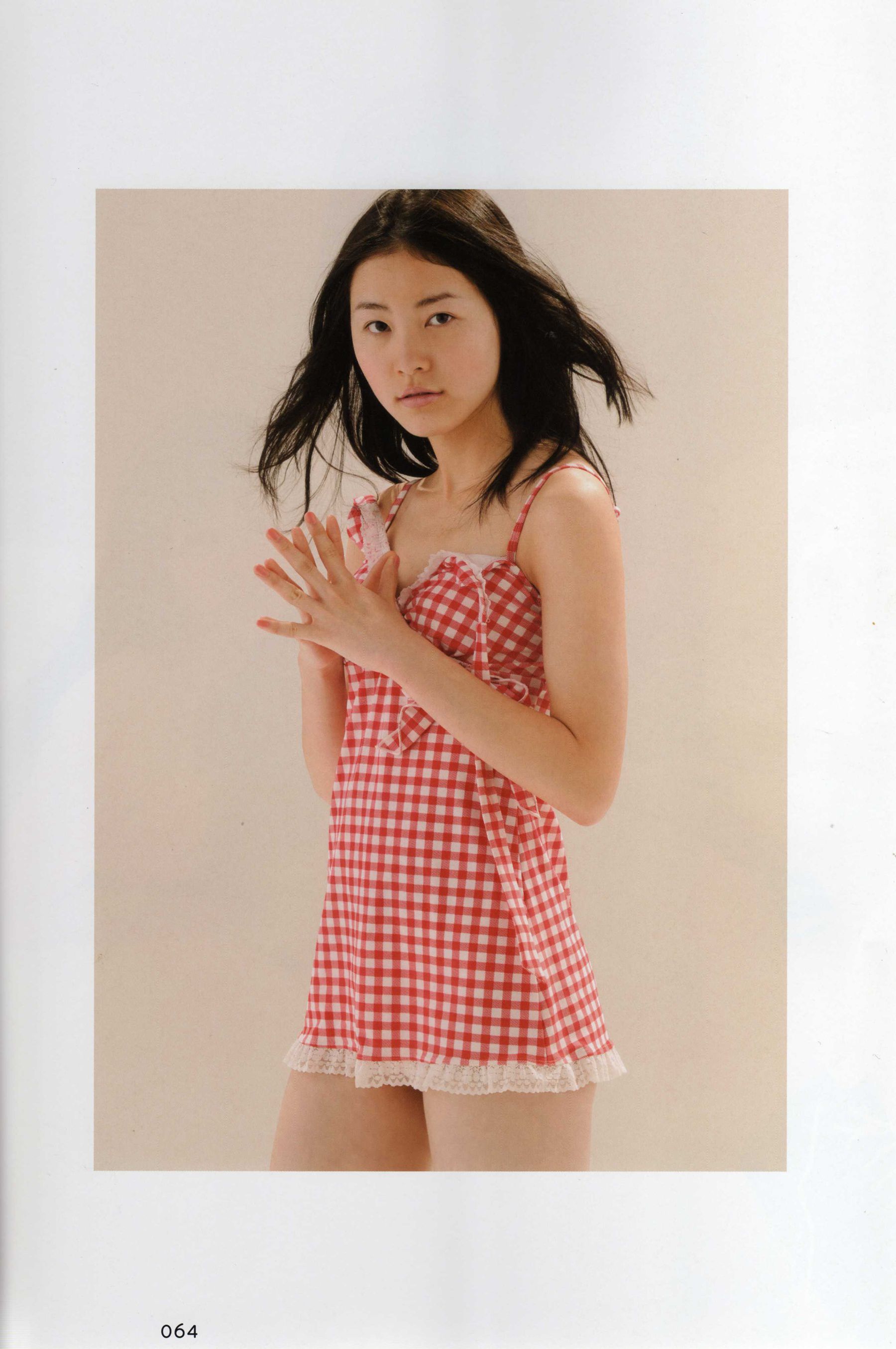 日本AKB48女子组合《2013 Fashion Book内衣秀》