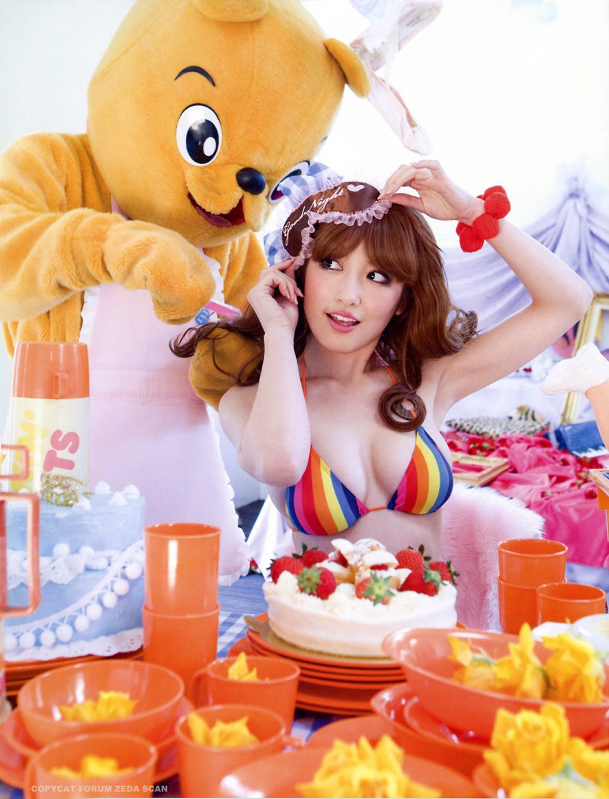 Yoko Kumada 熊田曜子《Dress Up Doll 》