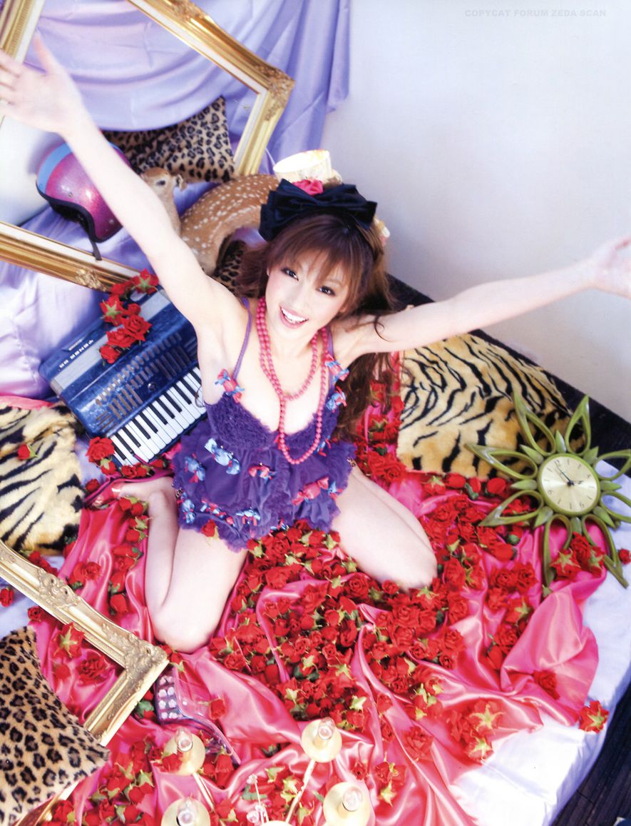 Yoko Kumada 熊田曜子《Dress Up Doll 》