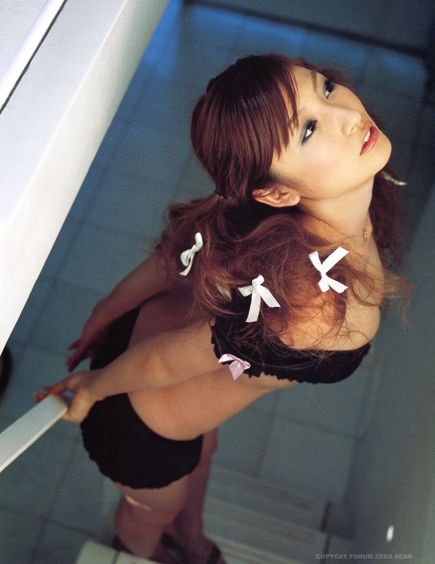 Yoko Kumada 熊田曜子《Dress Up Doll 》