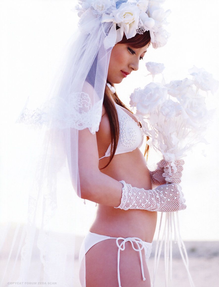 Yoko Kumada 熊田曜子《Dress Up Doll 》