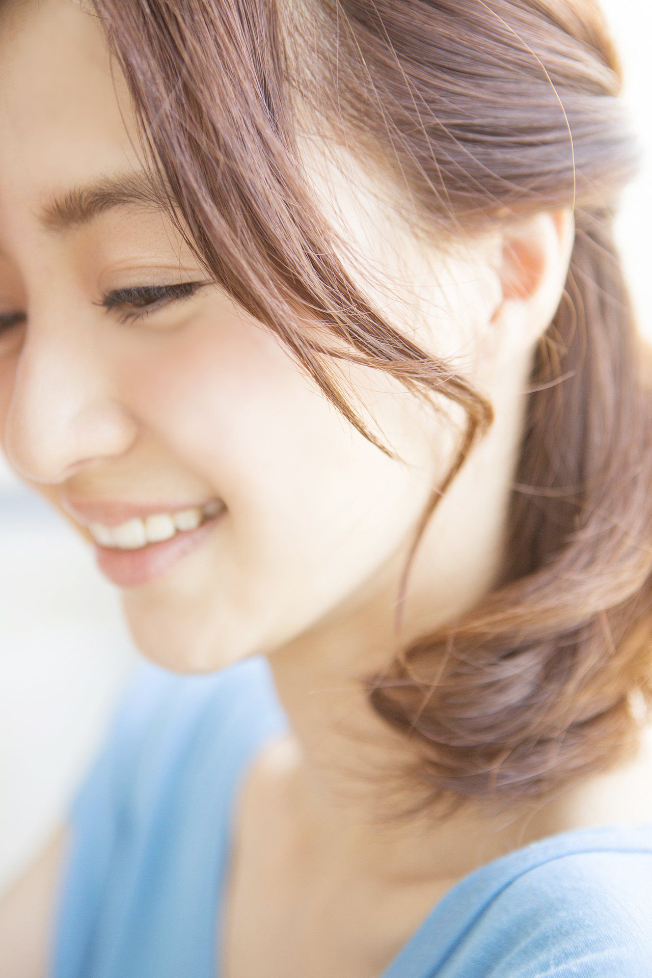 Rina Aizawa 逢沢りな《Precious Morning》