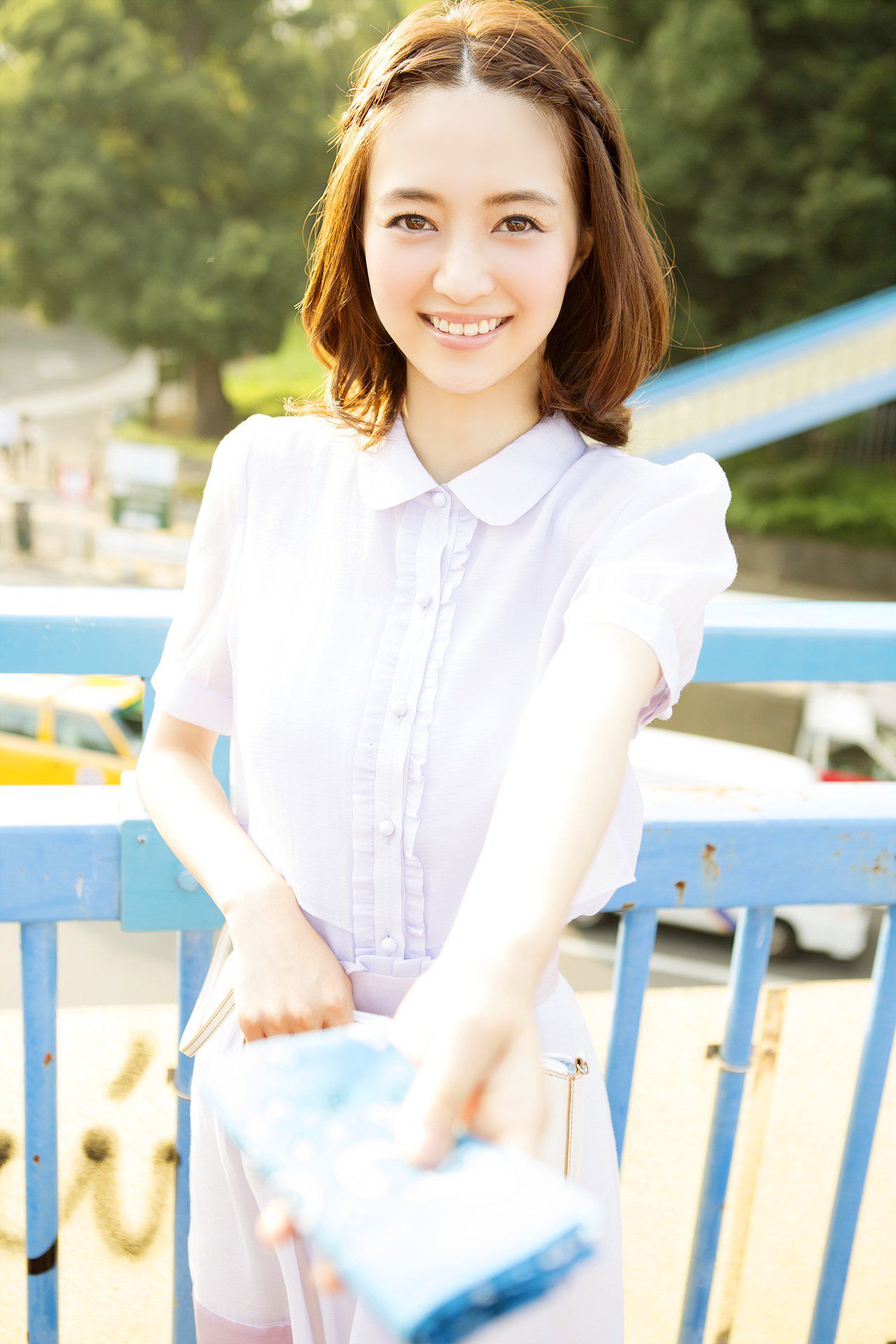 逢沢りな Rina Aizawa《夕暮れハンカチーフ》