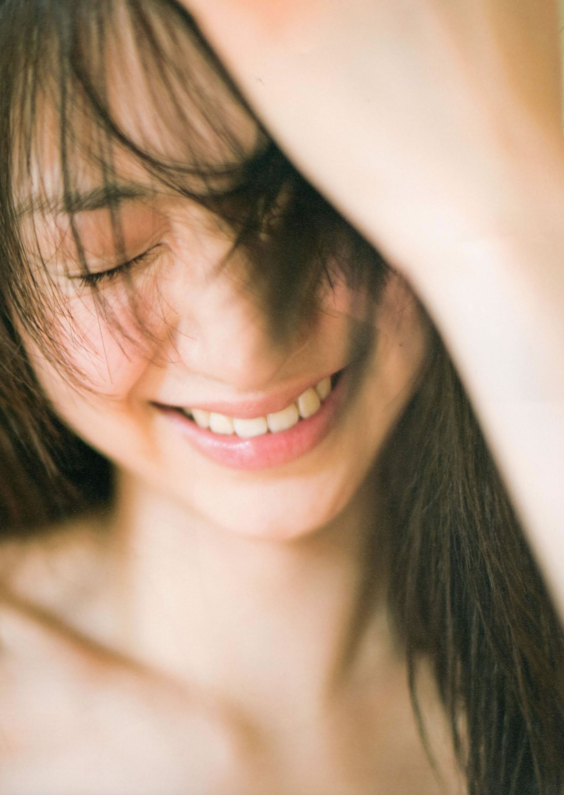 Rina Aizawa 逢泽莉娜《Welina》