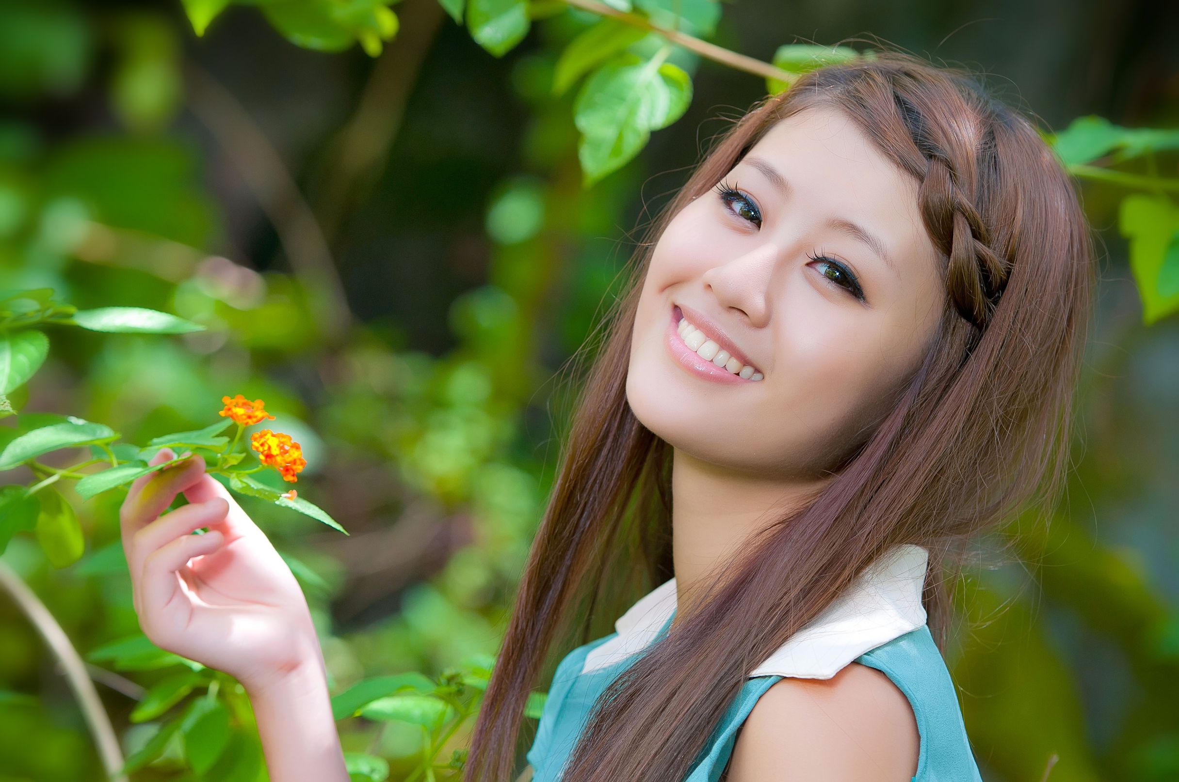 台湾美女林真亦YUNA《阳光街拍》图片合集