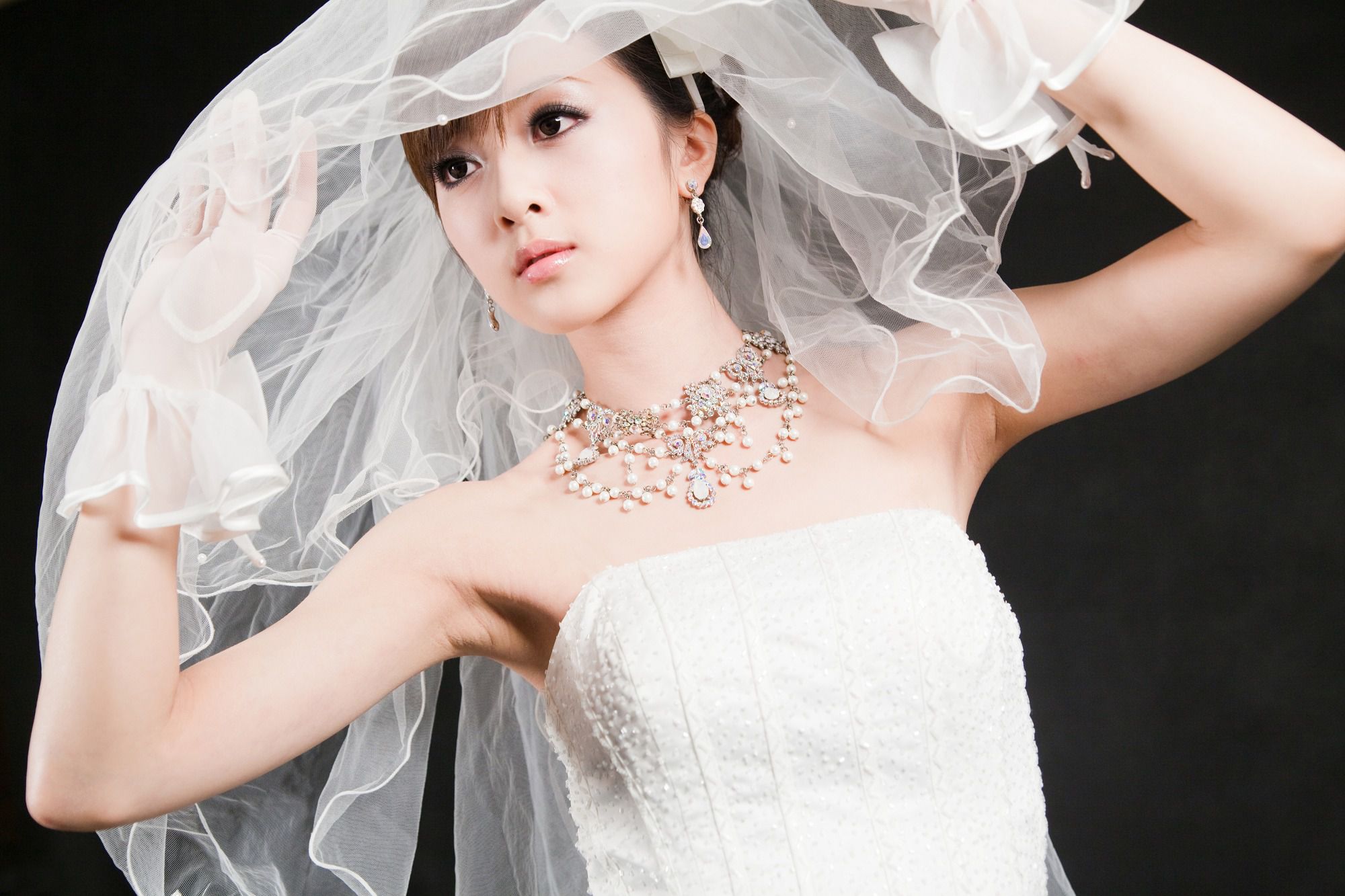张允霏/果子MM《創意婚紗潮流風》