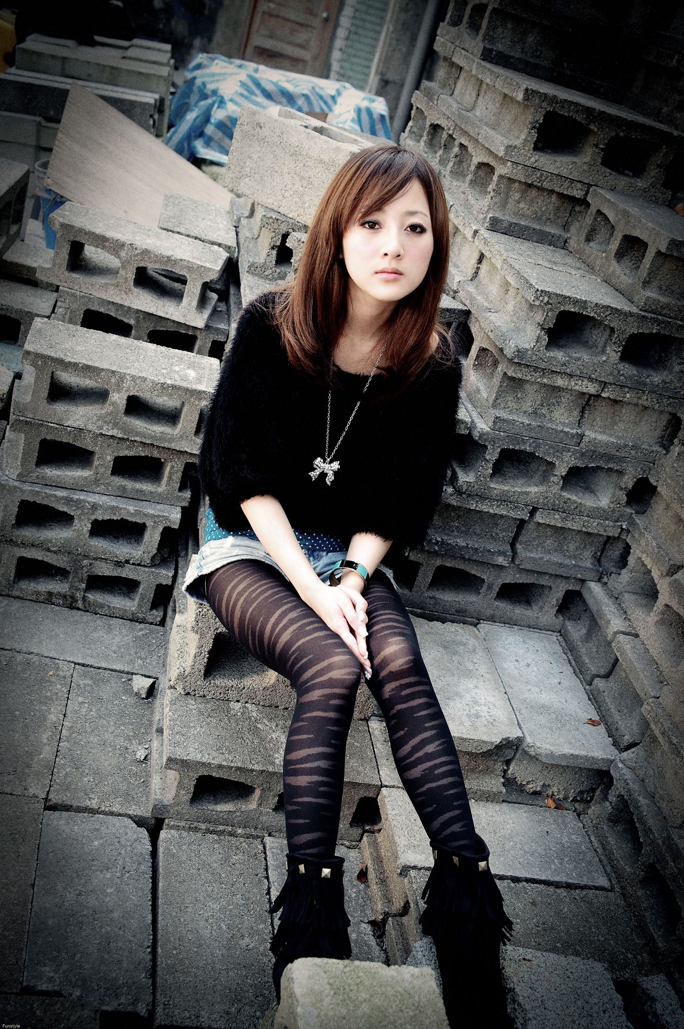 台湾网络女神果子MM《華山藝文中心III +228公園》外拍