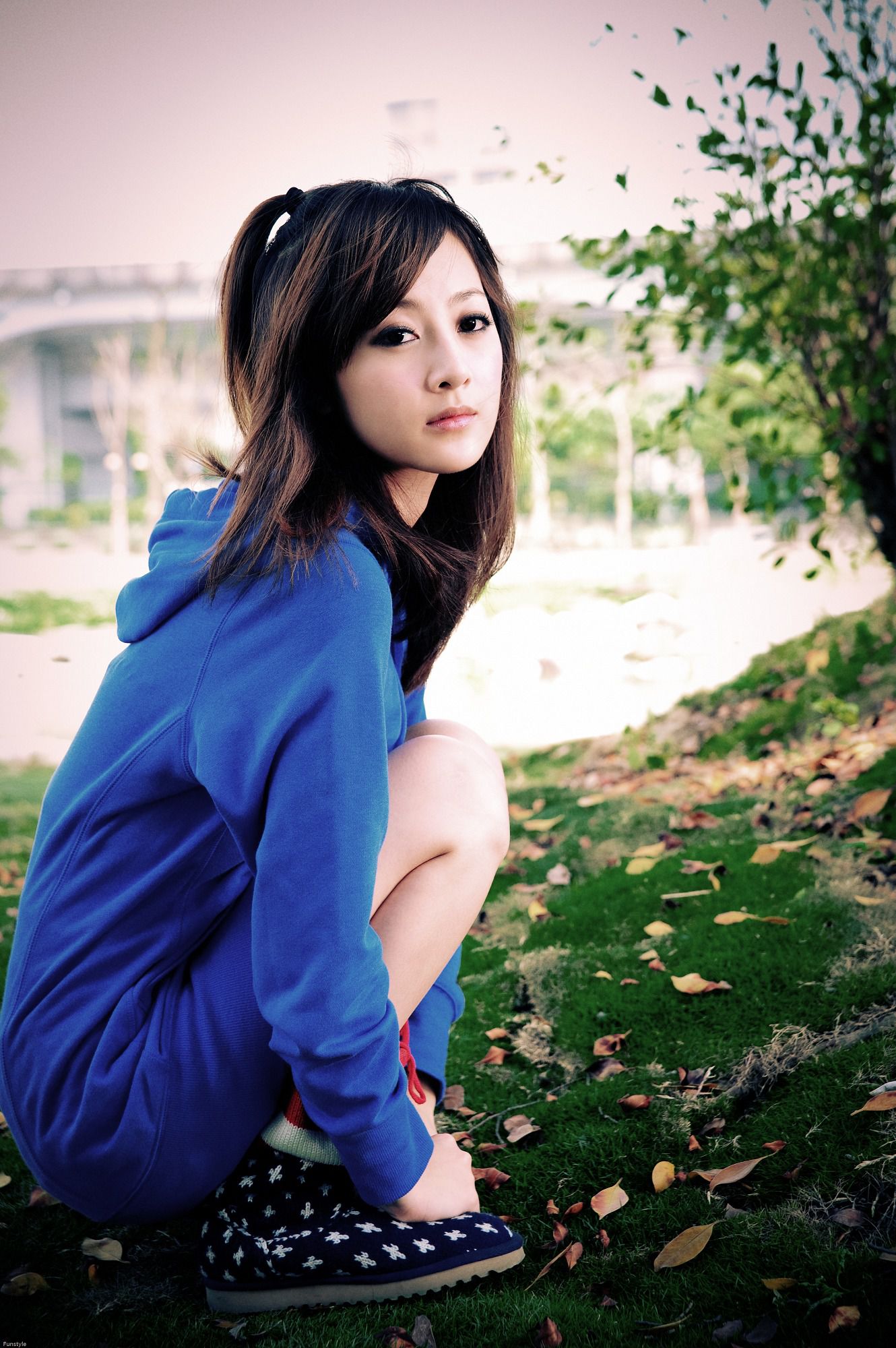台湾网络女神果子MM《華山藝文中心III +228公園》外拍