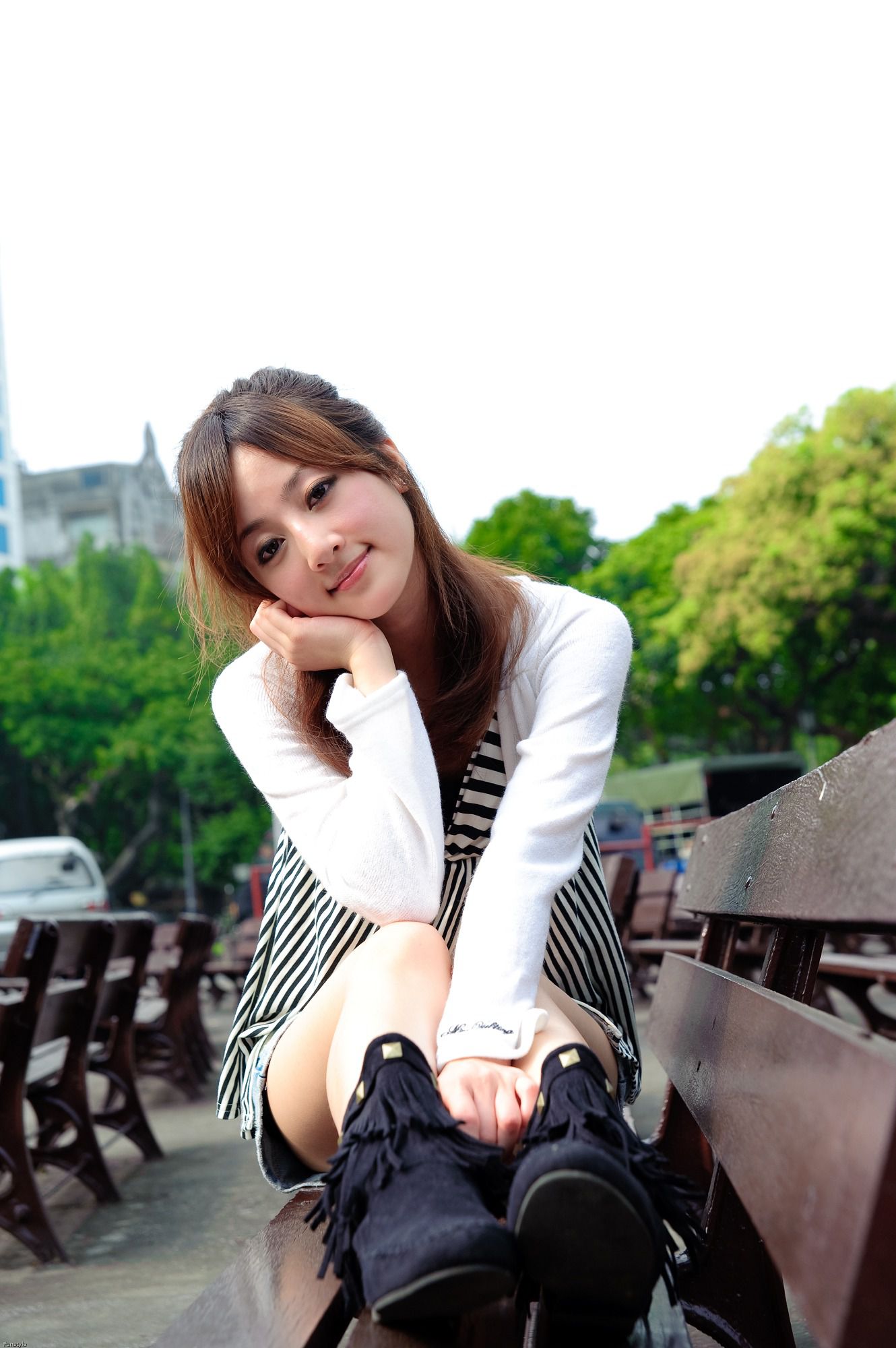 台湾网络女神果子MM《華山藝文中心III +228公園》外拍