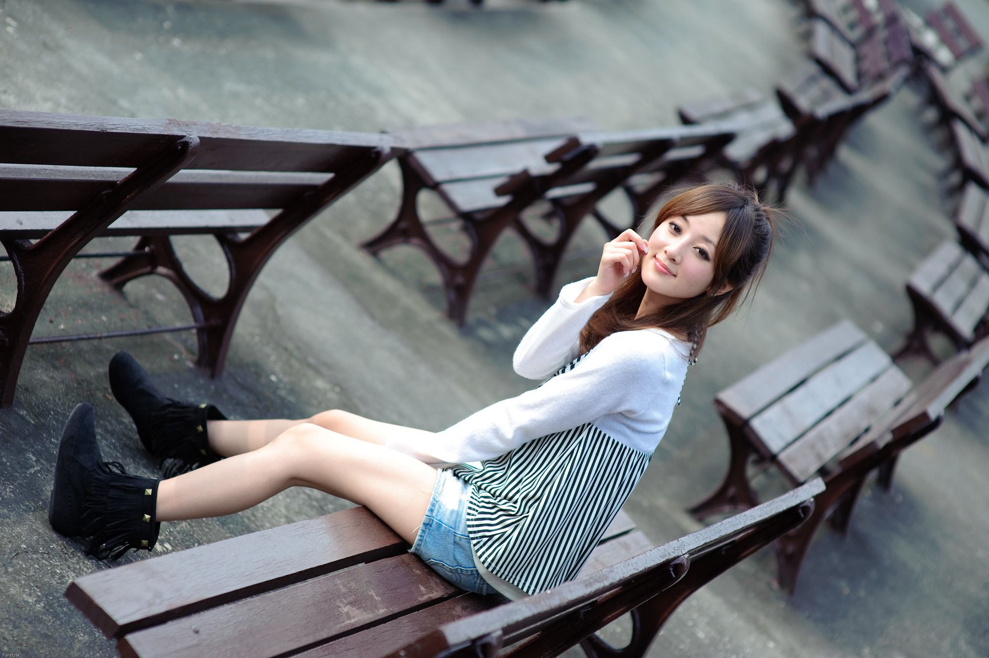 台湾网络女神果子MM《華山藝文中心III +228公園》外拍