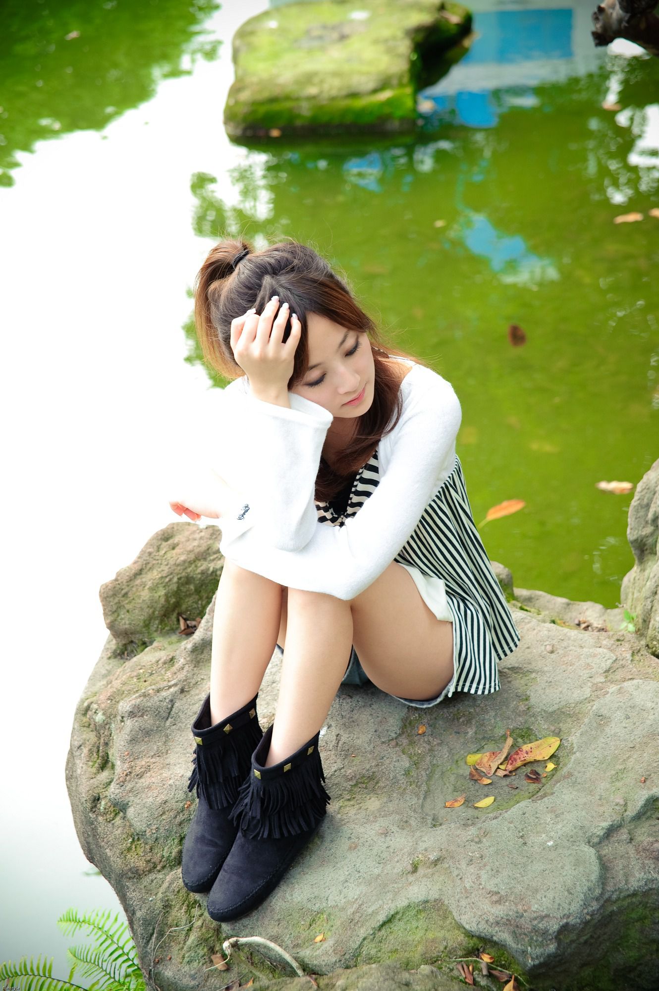 台湾网络女神果子MM《華山藝文中心III +228公園》外拍