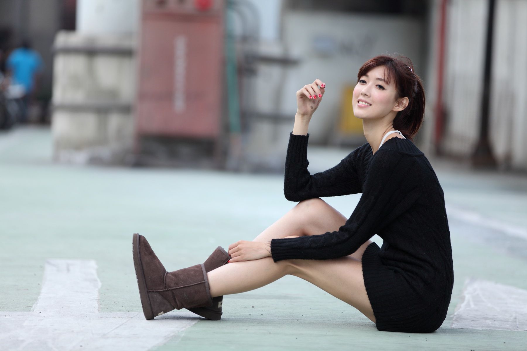 台湾模特Kila晶晶/金允乔《4组街拍系列图片》合集
